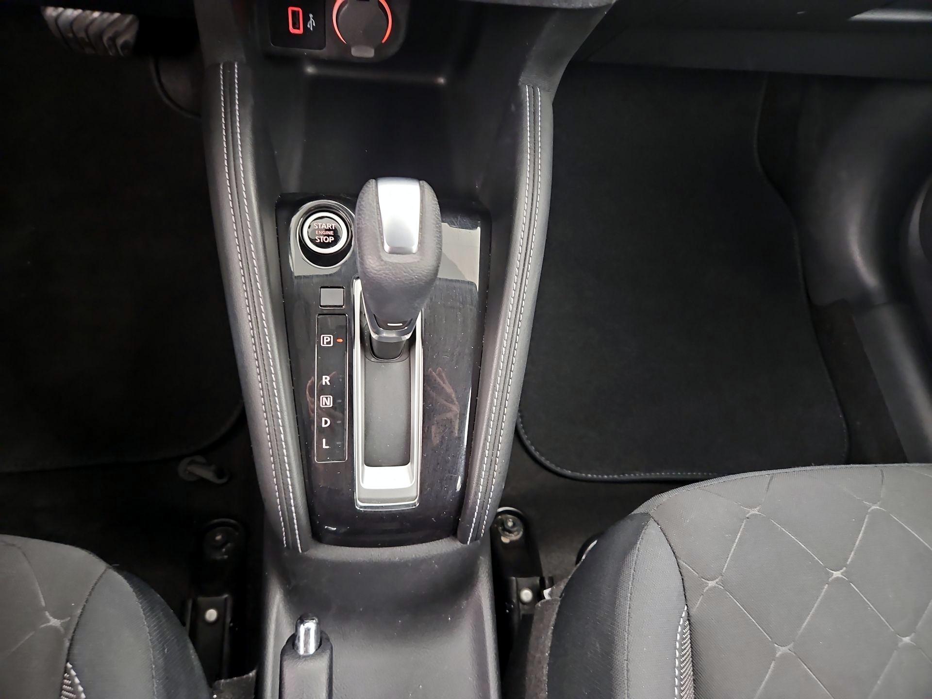 Thumbnail: 2020 Nissan Kicks - 16