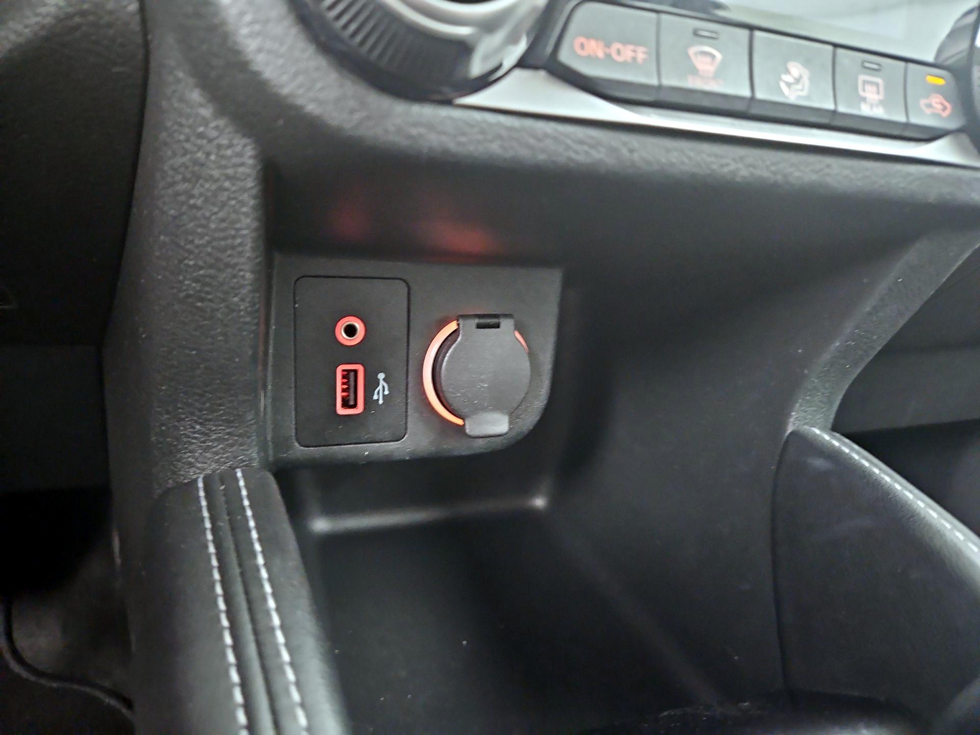 Thumbnail: 2020 Nissan Kicks - 17