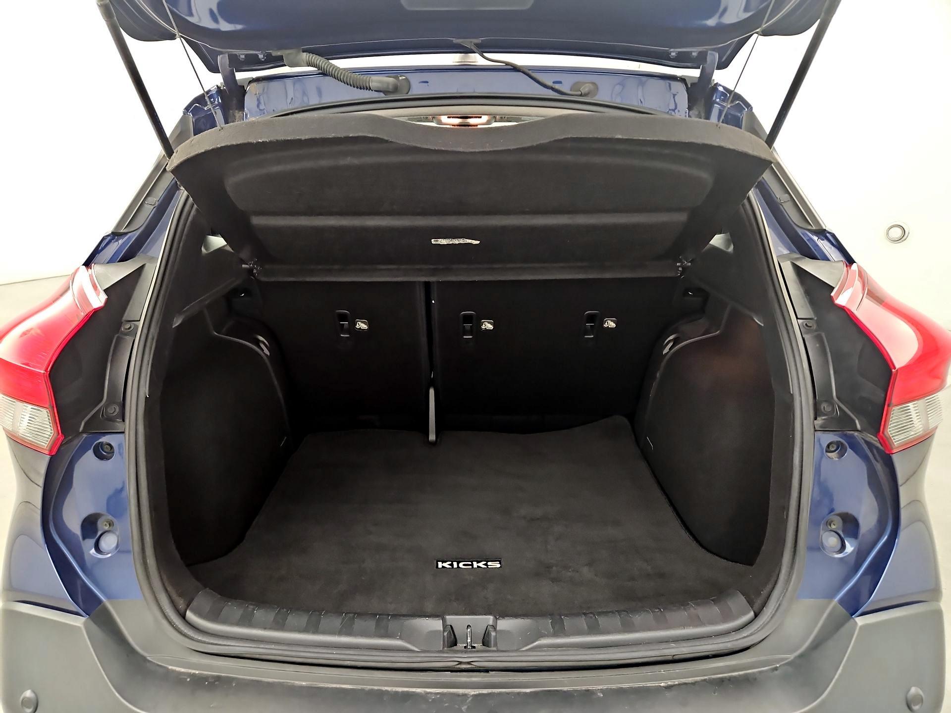 Thumbnail: 2020 Nissan Kicks - 19