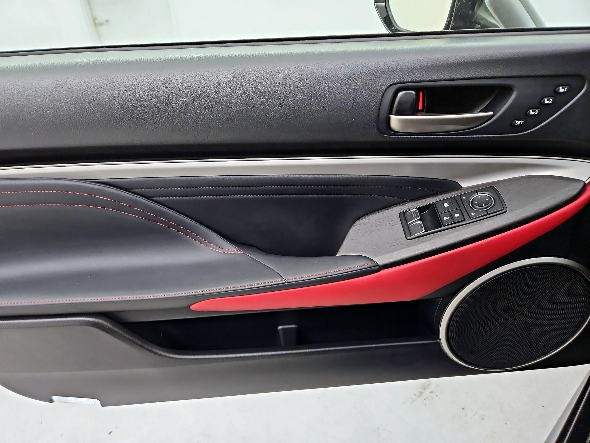 Thumbnail: 2019 Lexus RC - 12