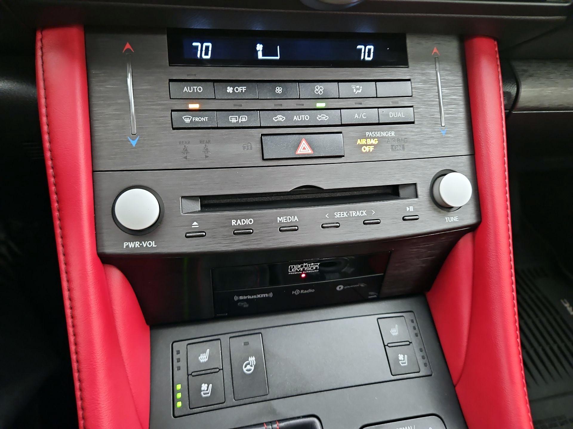 Thumbnail: 2019 Lexus RC - 17