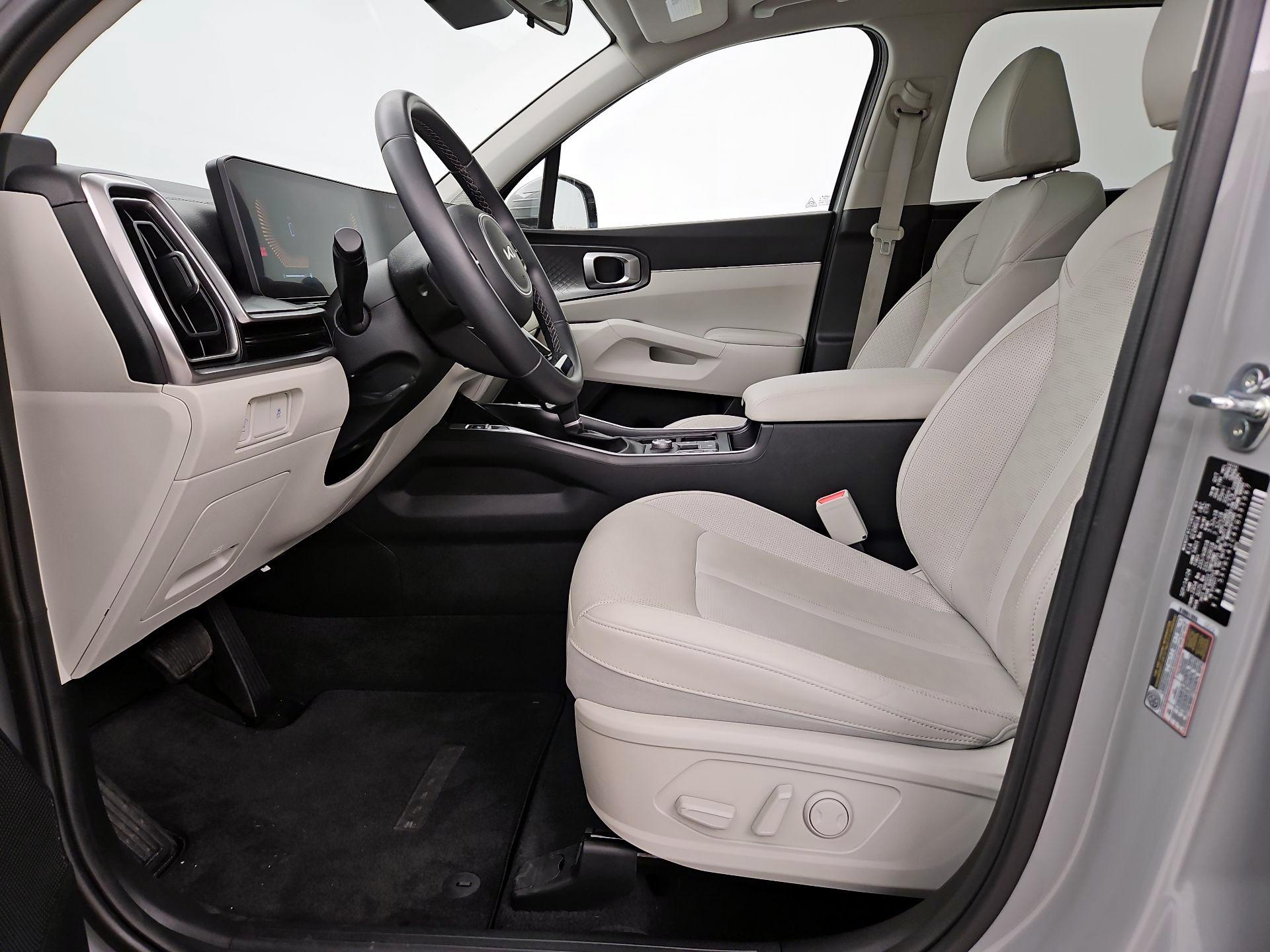 Thumbnail: 2025 Kia Sorento - 11