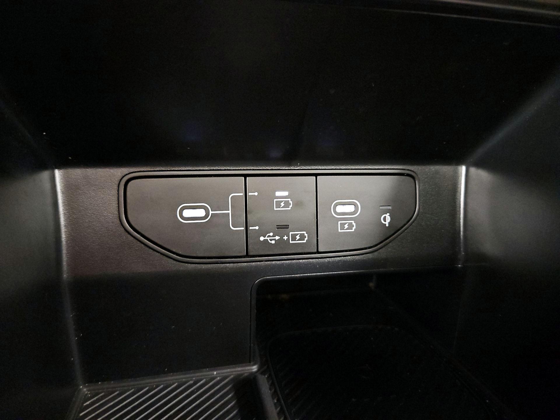 Thumbnail: 2025 Kia Sorento - 19