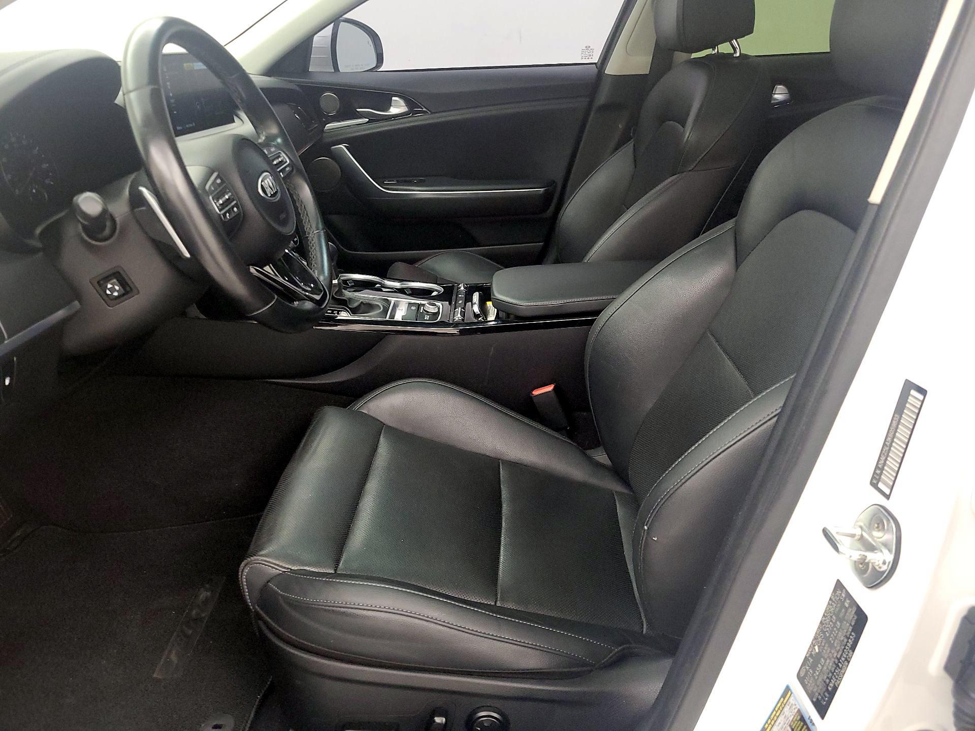 Thumbnail: 2019 Kia Stinger - 11