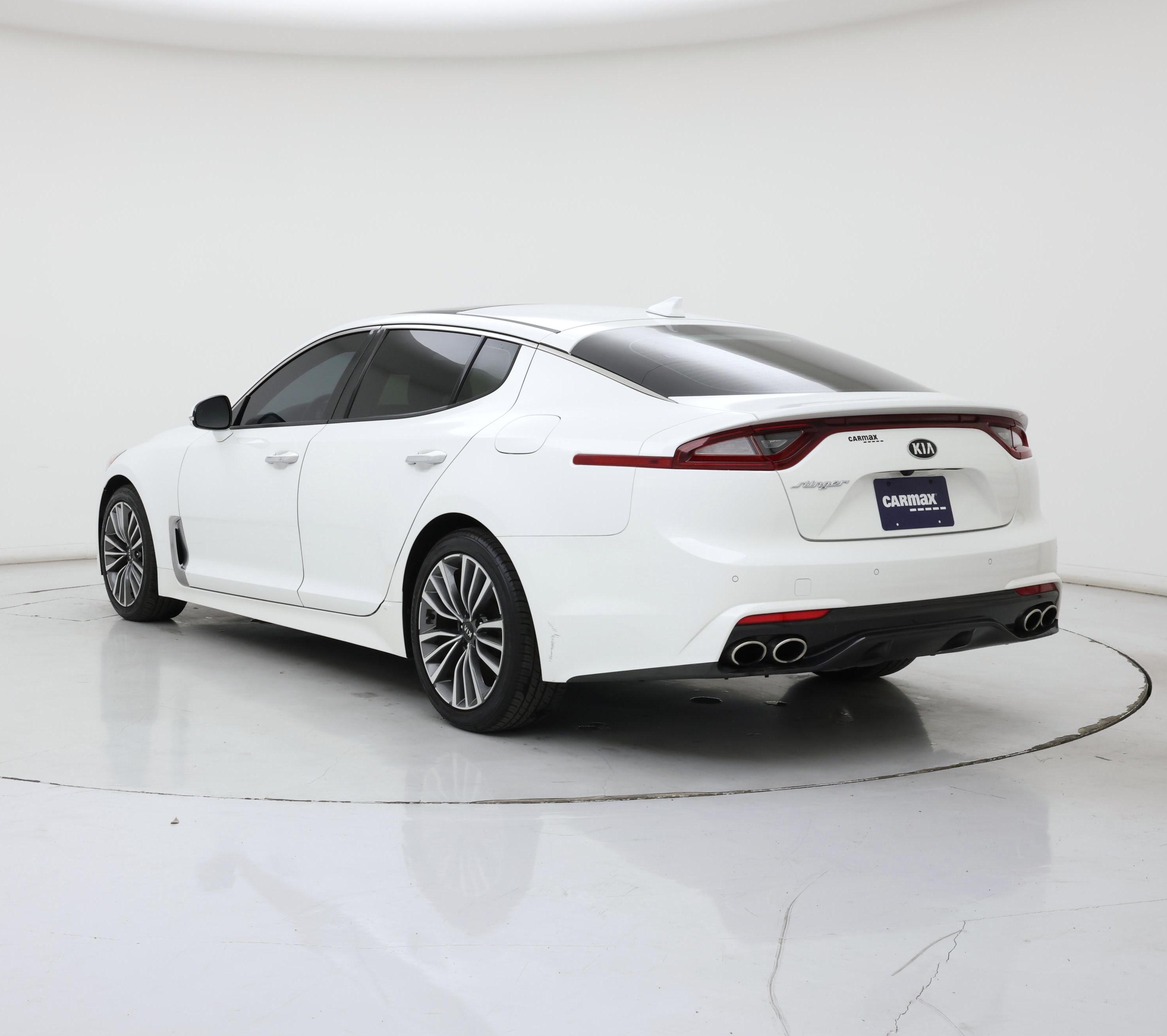 Thumbnail: 2019 Kia Stinger - 2