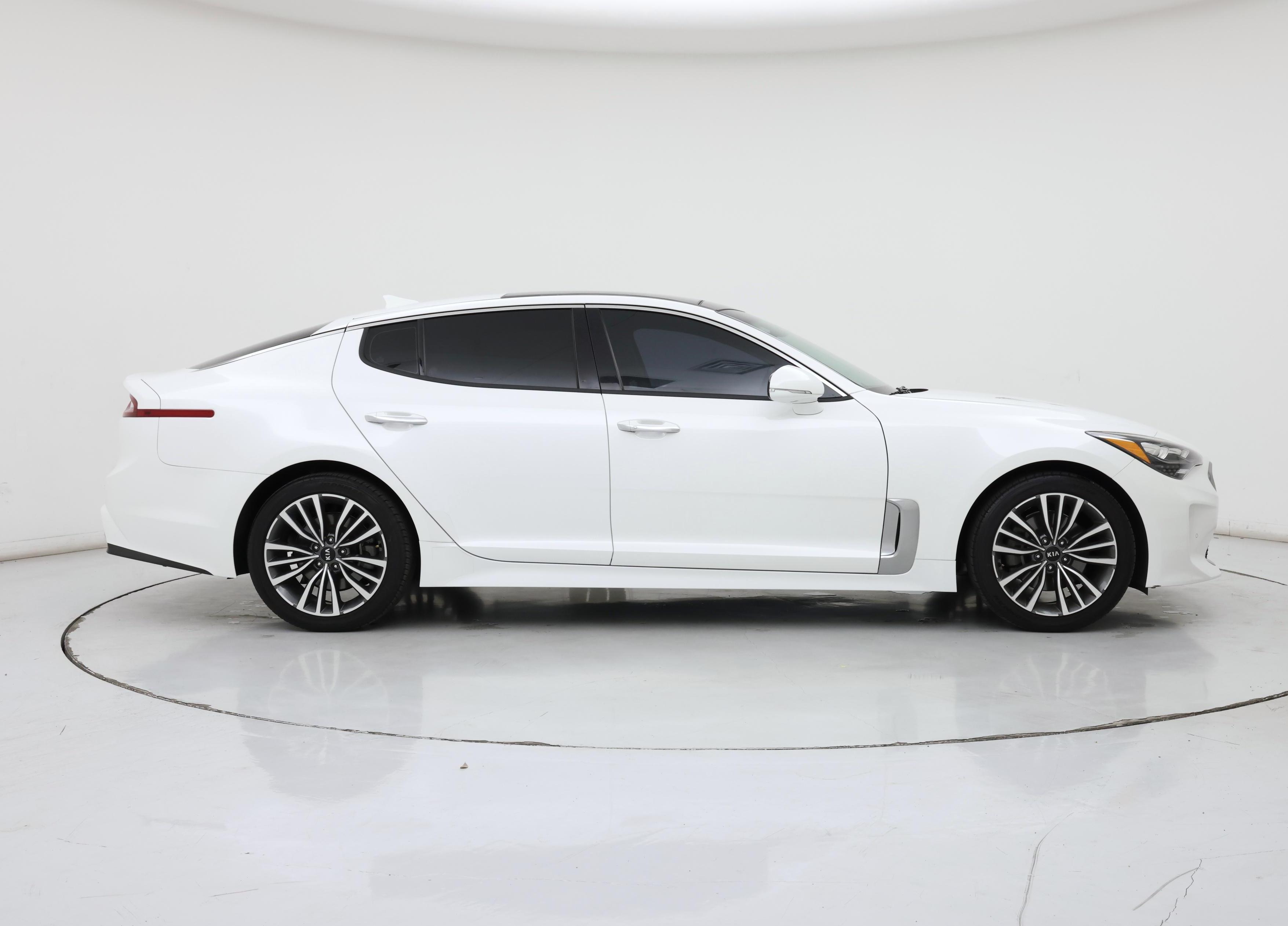 Thumbnail: 2019 Kia Stinger - 7