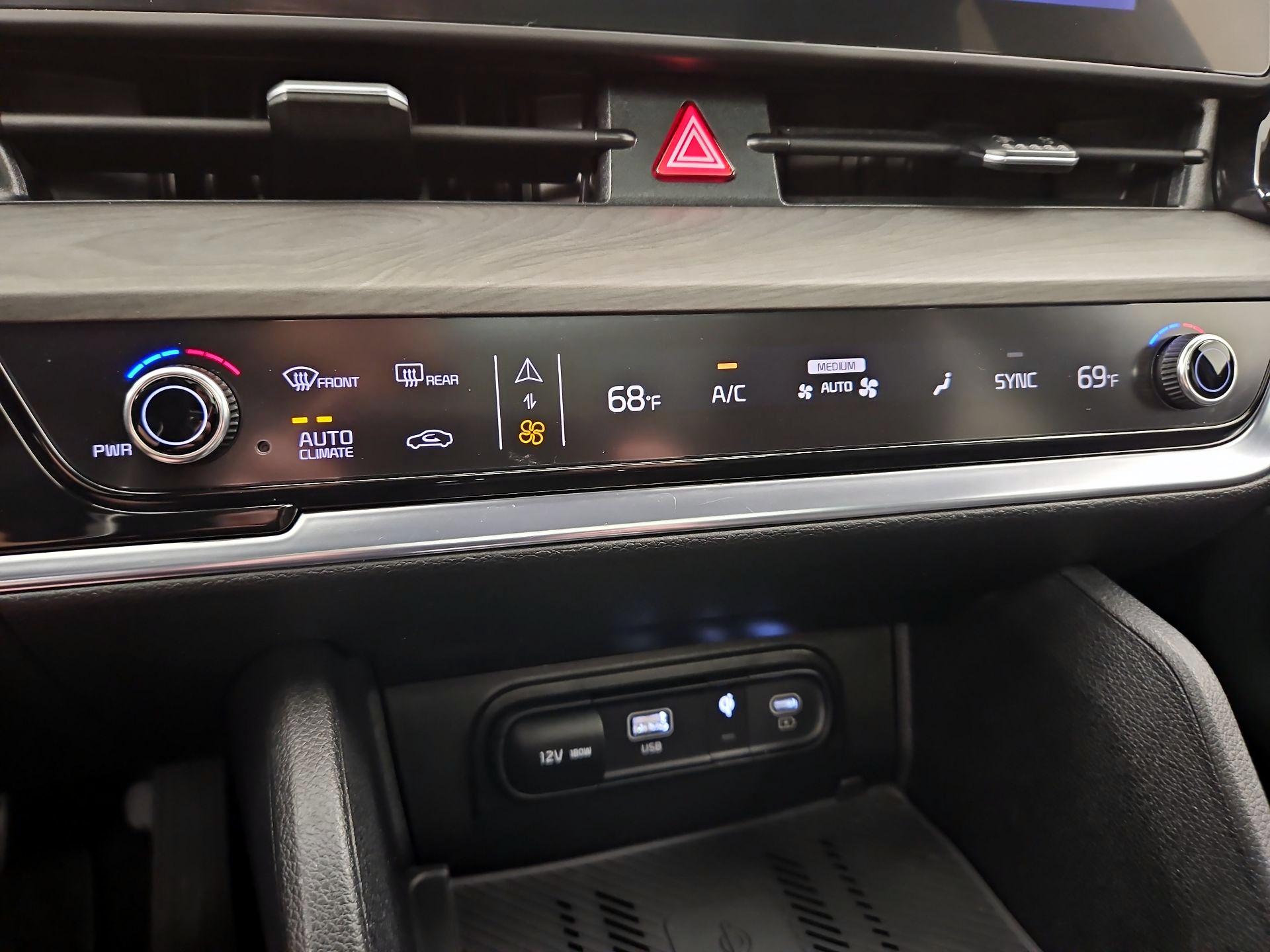 Thumbnail: 2024 Kia Sportage - 17