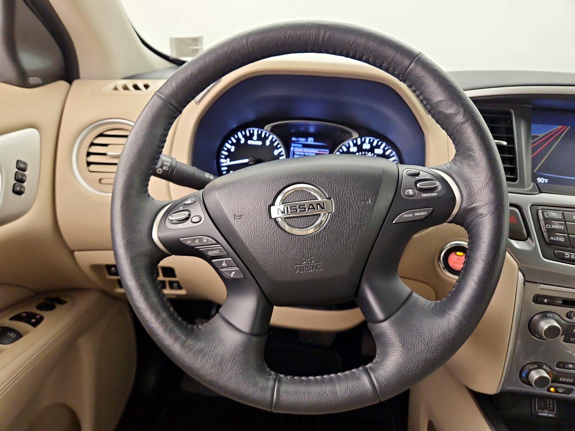 Thumbnail: 2019 Nissan Pathfinder - 10