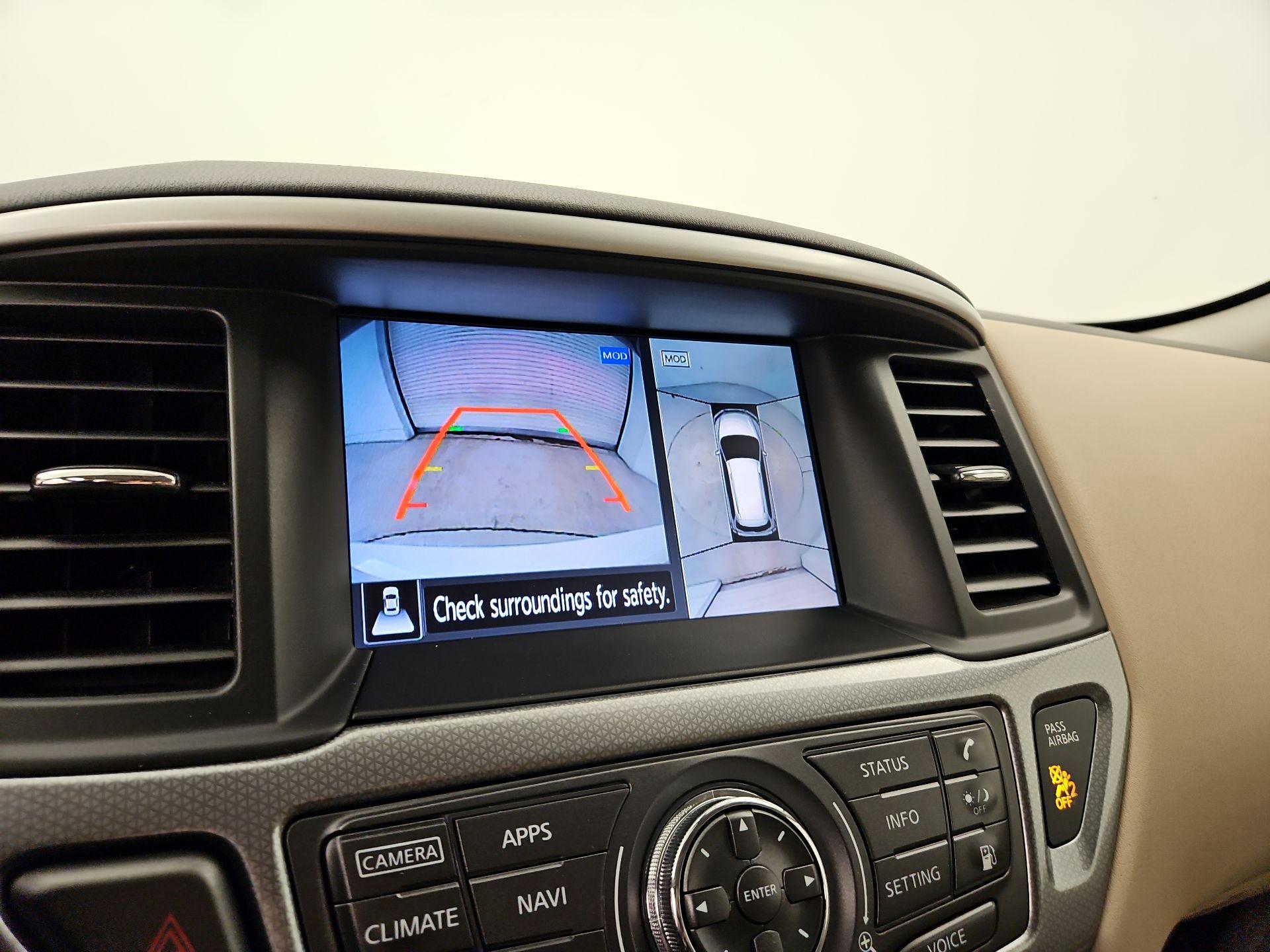 Thumbnail: 2019 Nissan Pathfinder - 15