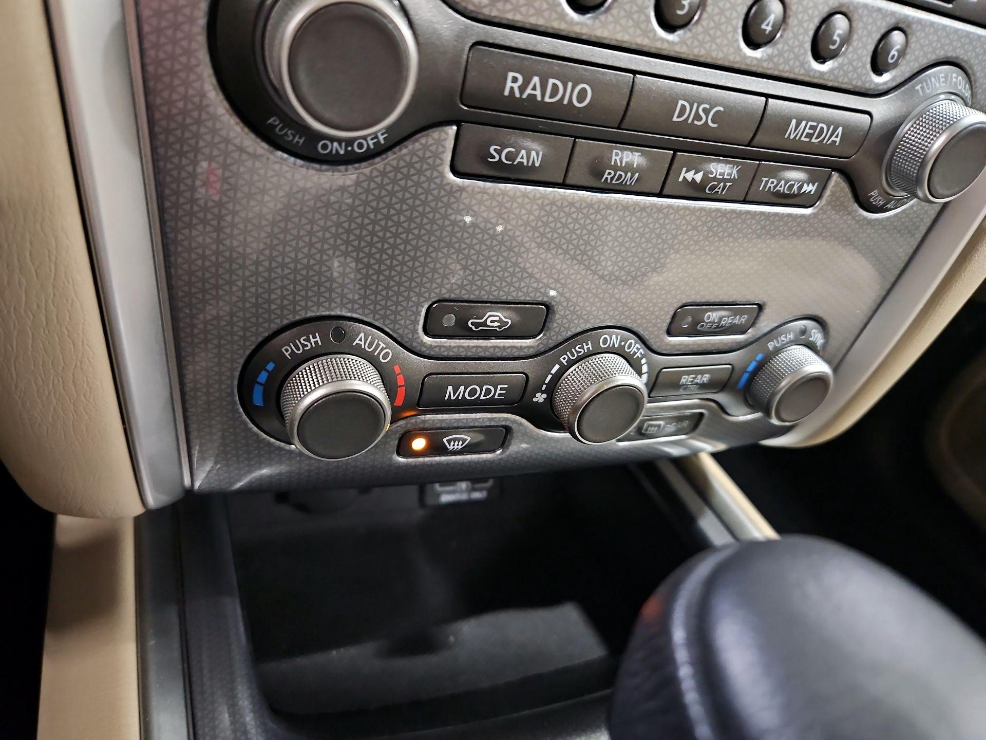 Thumbnail: 2019 Nissan Pathfinder - 17