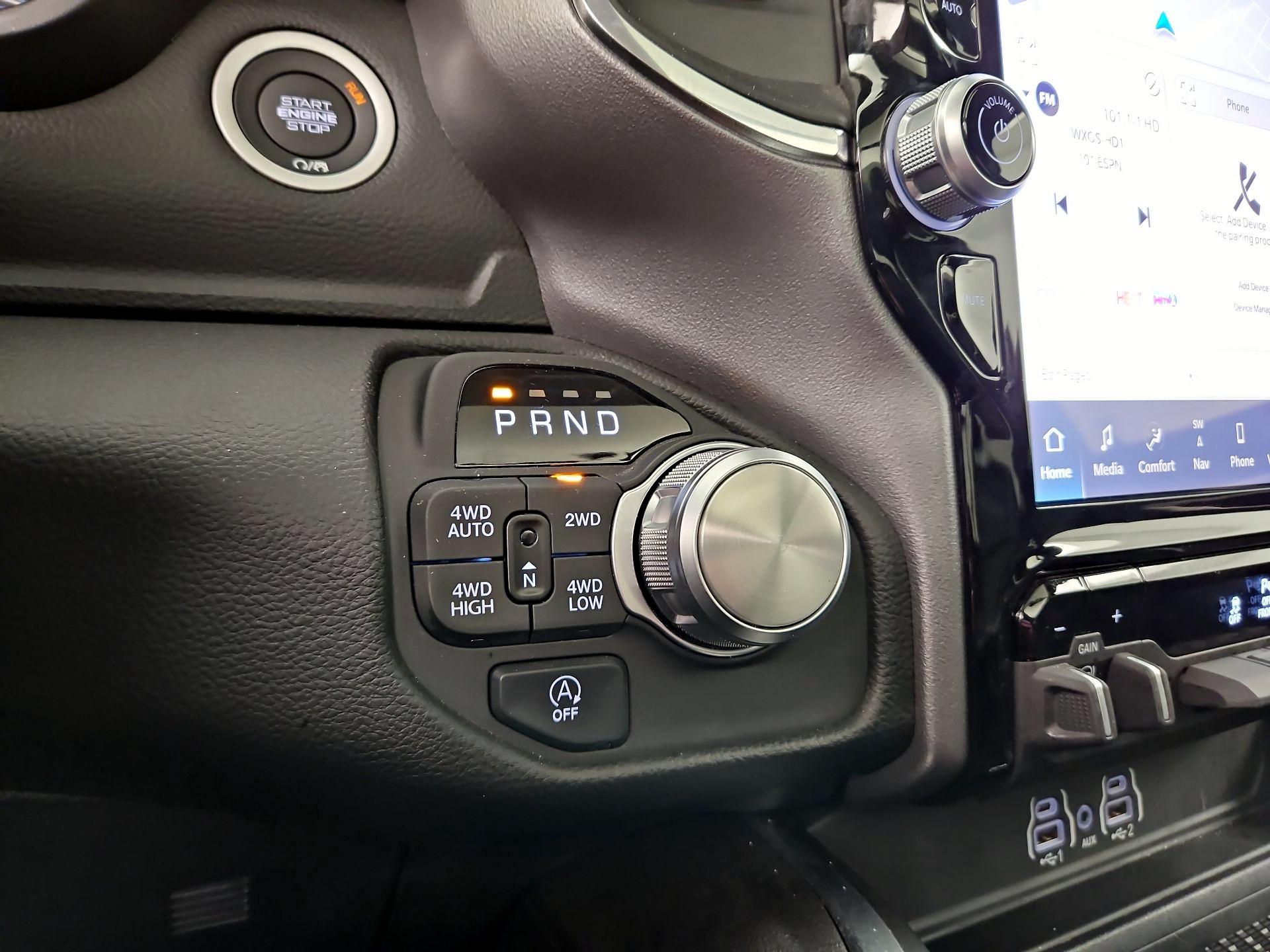 Thumbnail: 2025 RAM 1500 - 18