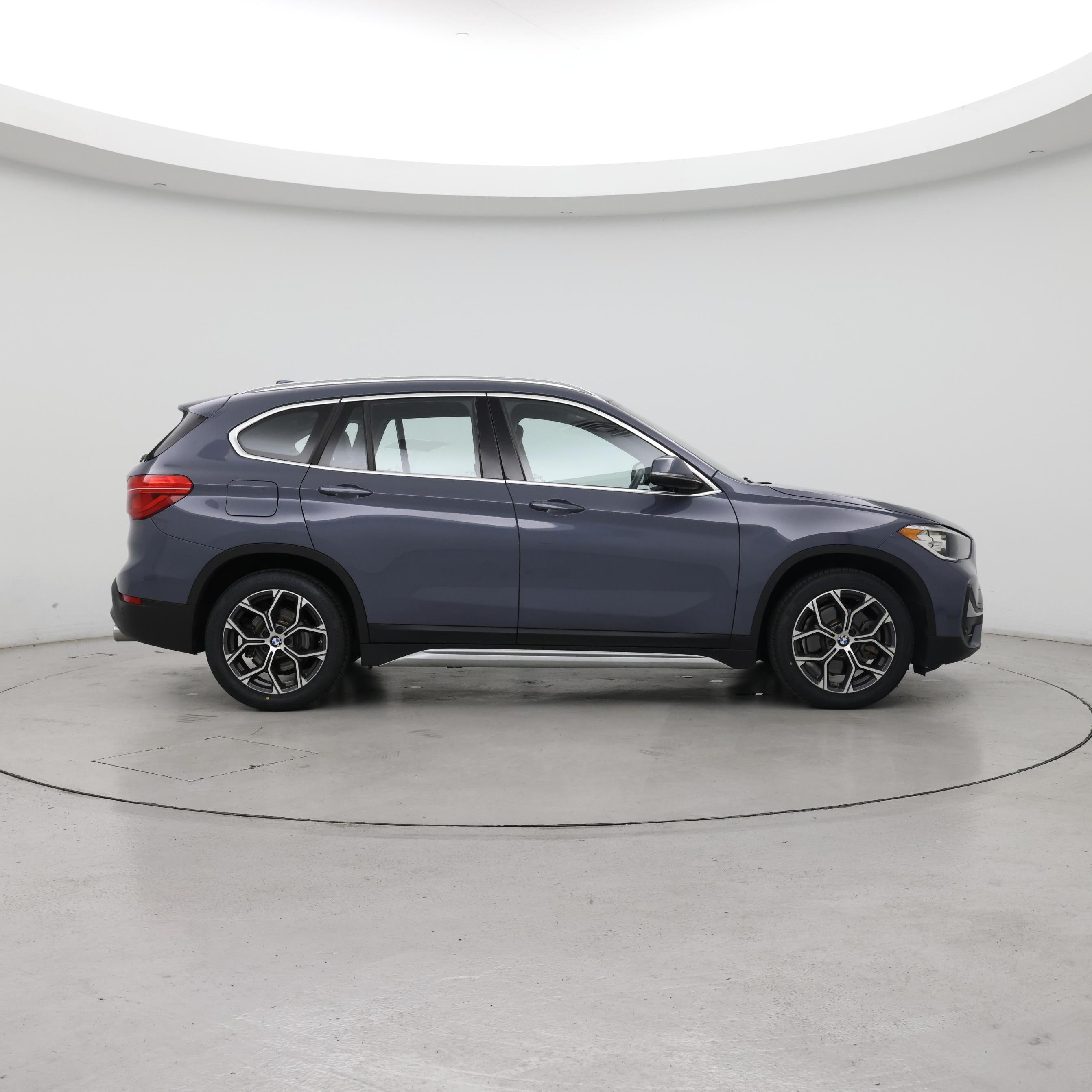 Thumbnail: 2021 BMW X1 - 7