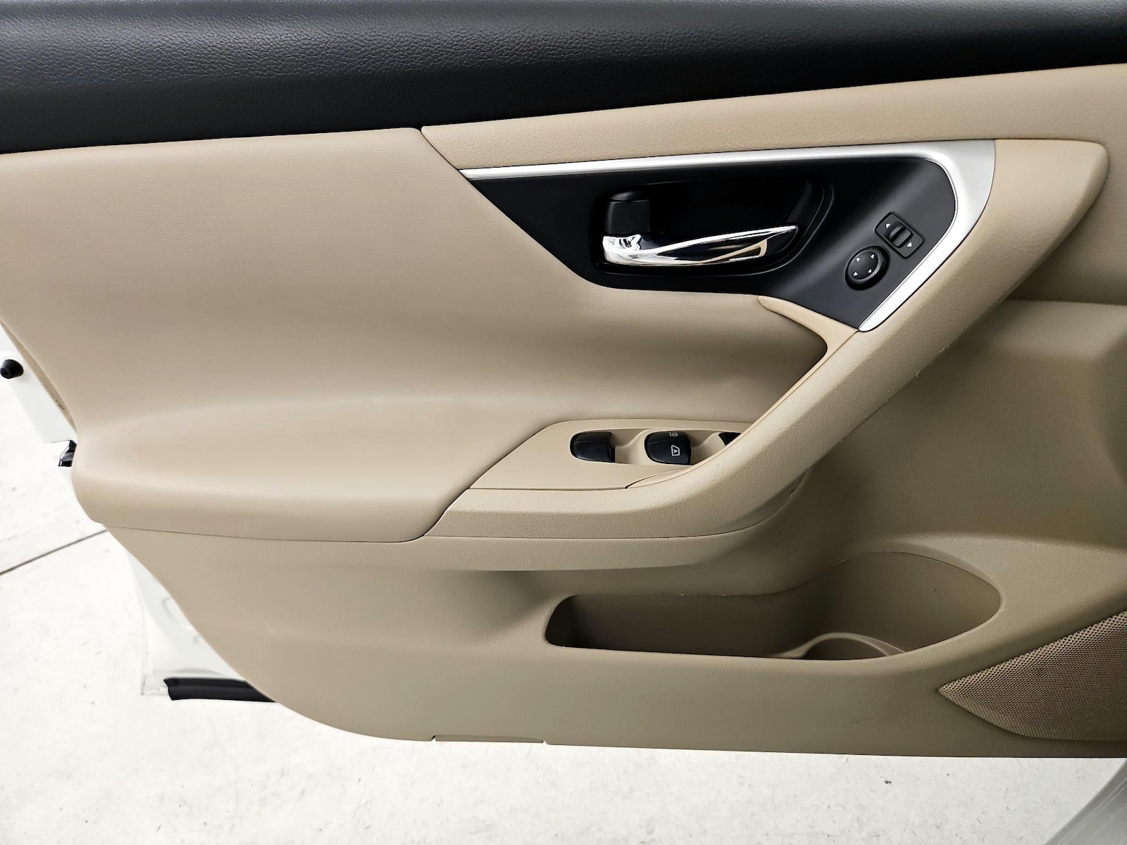 2017 Nissan Altima SV - Photo 13