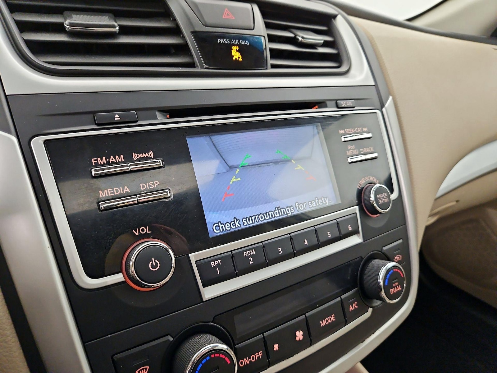 2017 Nissan Altima SV - Photo 15