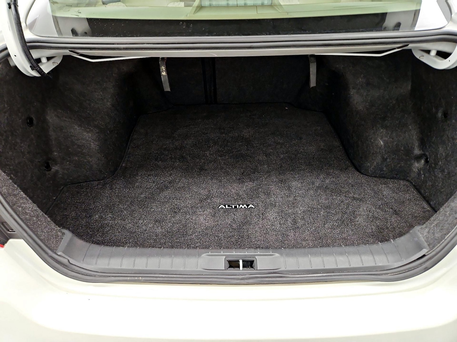 2017 Nissan Altima SV - Photo 22