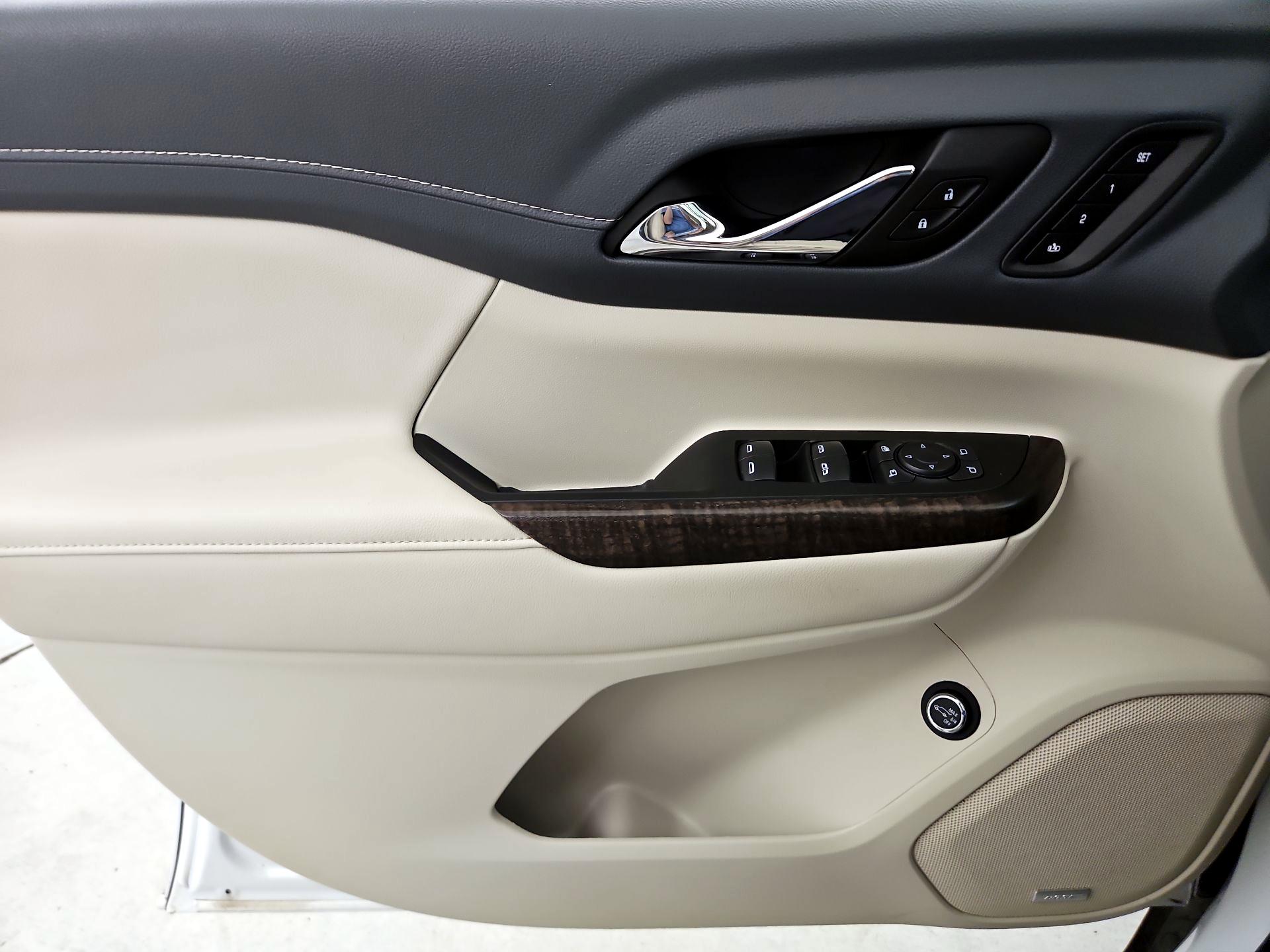 Thumbnail: 2023 GMC Acadia - 12