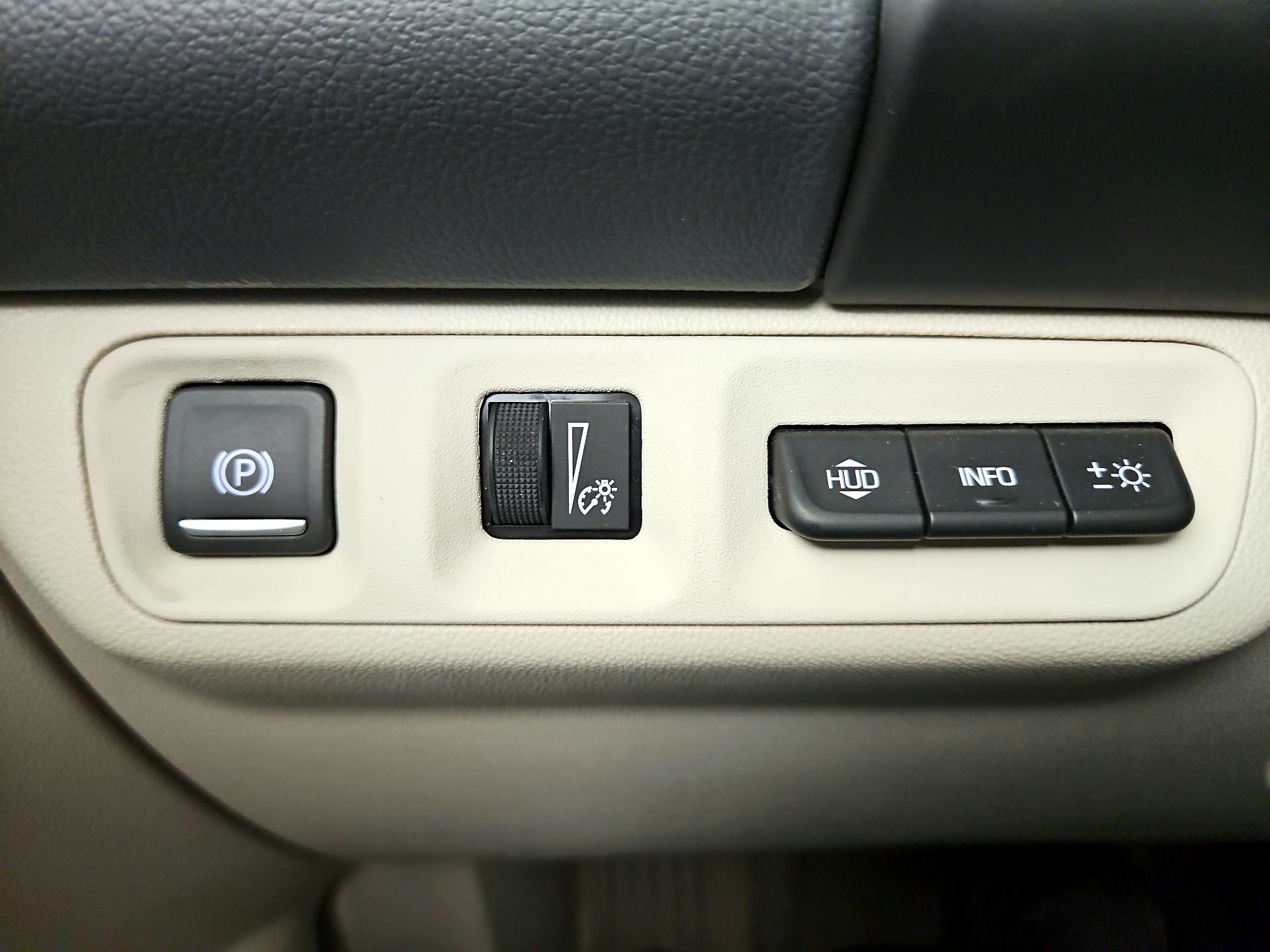 Thumbnail: 2023 GMC Acadia - 13