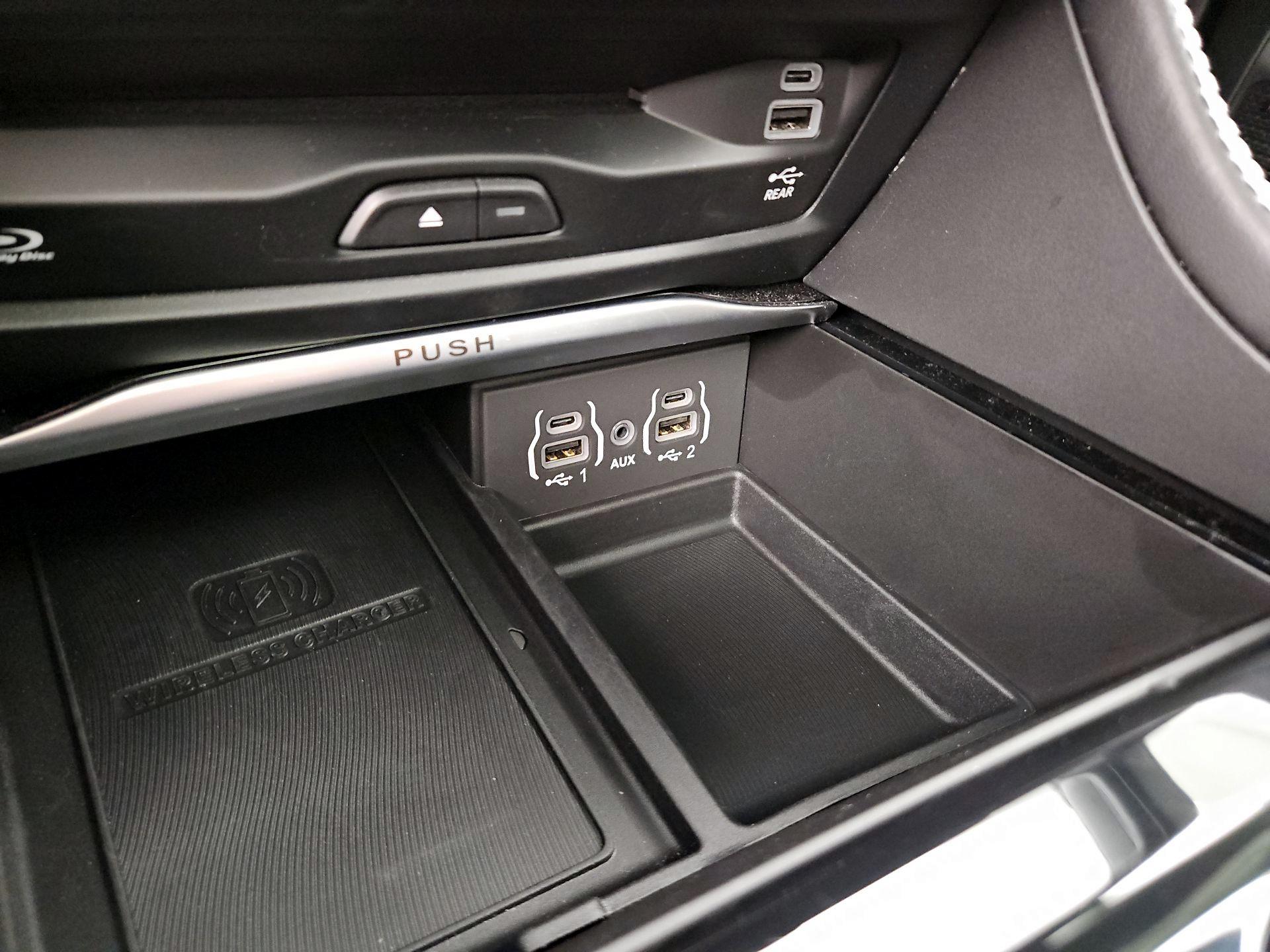 Thumbnail: 2023 Chrysler Pacifica - 19