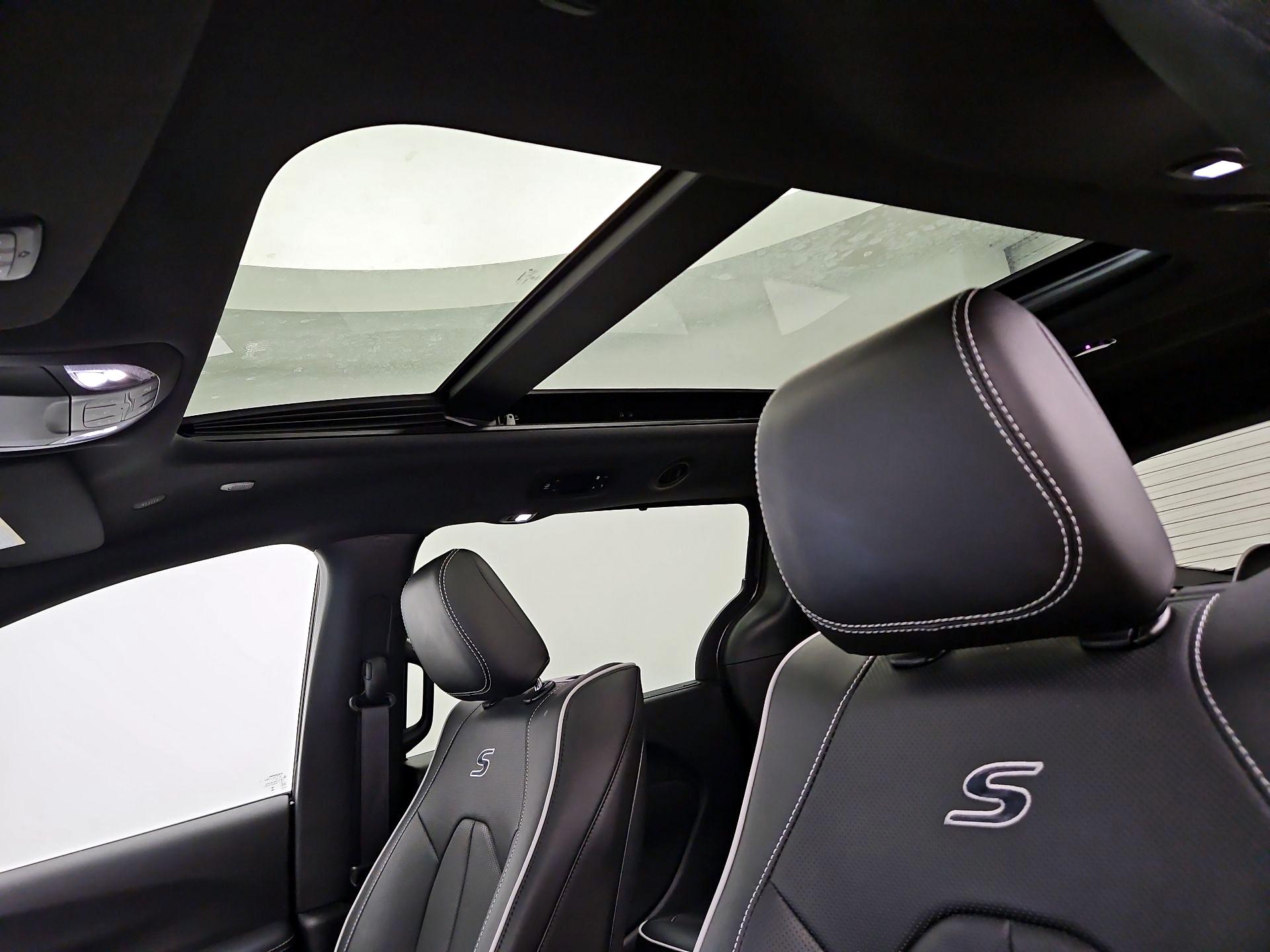 Thumbnail: 2023 Chrysler Pacifica - 20