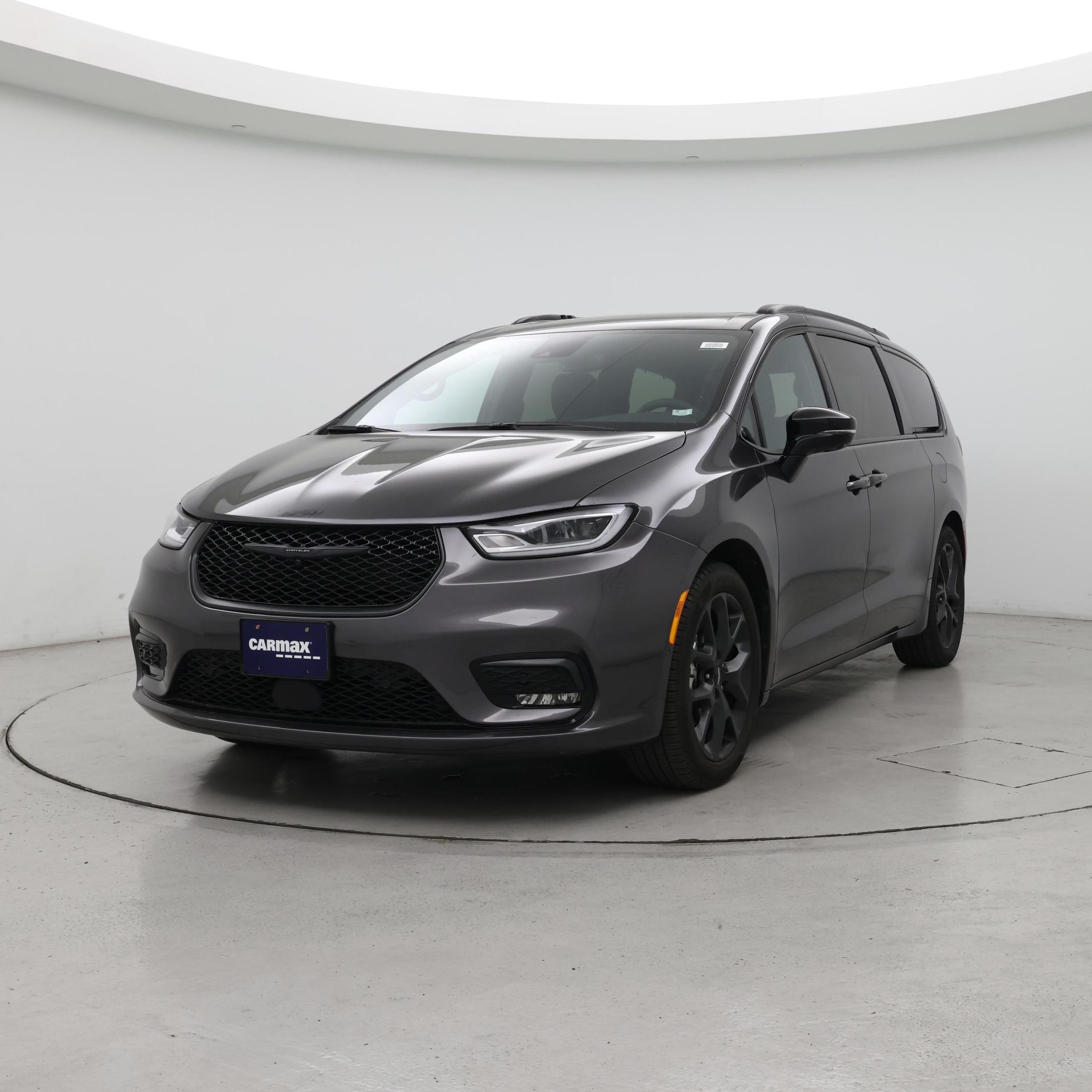 Thumbnail: 2023 Chrysler Pacifica - 4
