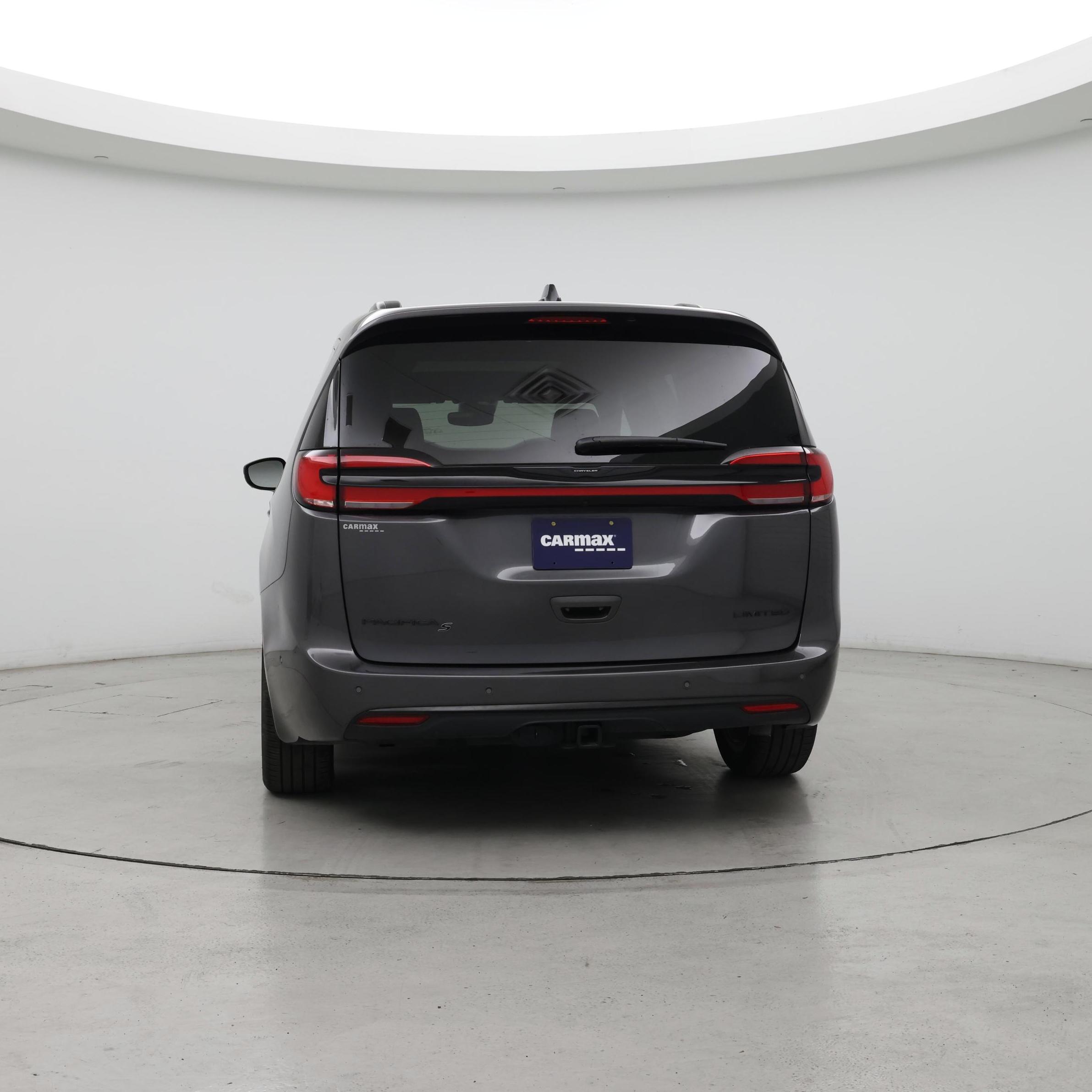 Thumbnail: 2023 Chrysler Pacifica - 6