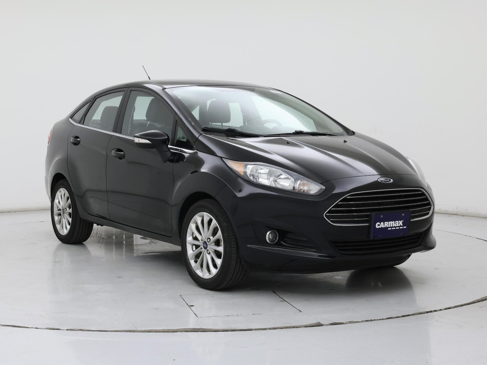 2018 Ford Fiesta Titanium - Photo 2