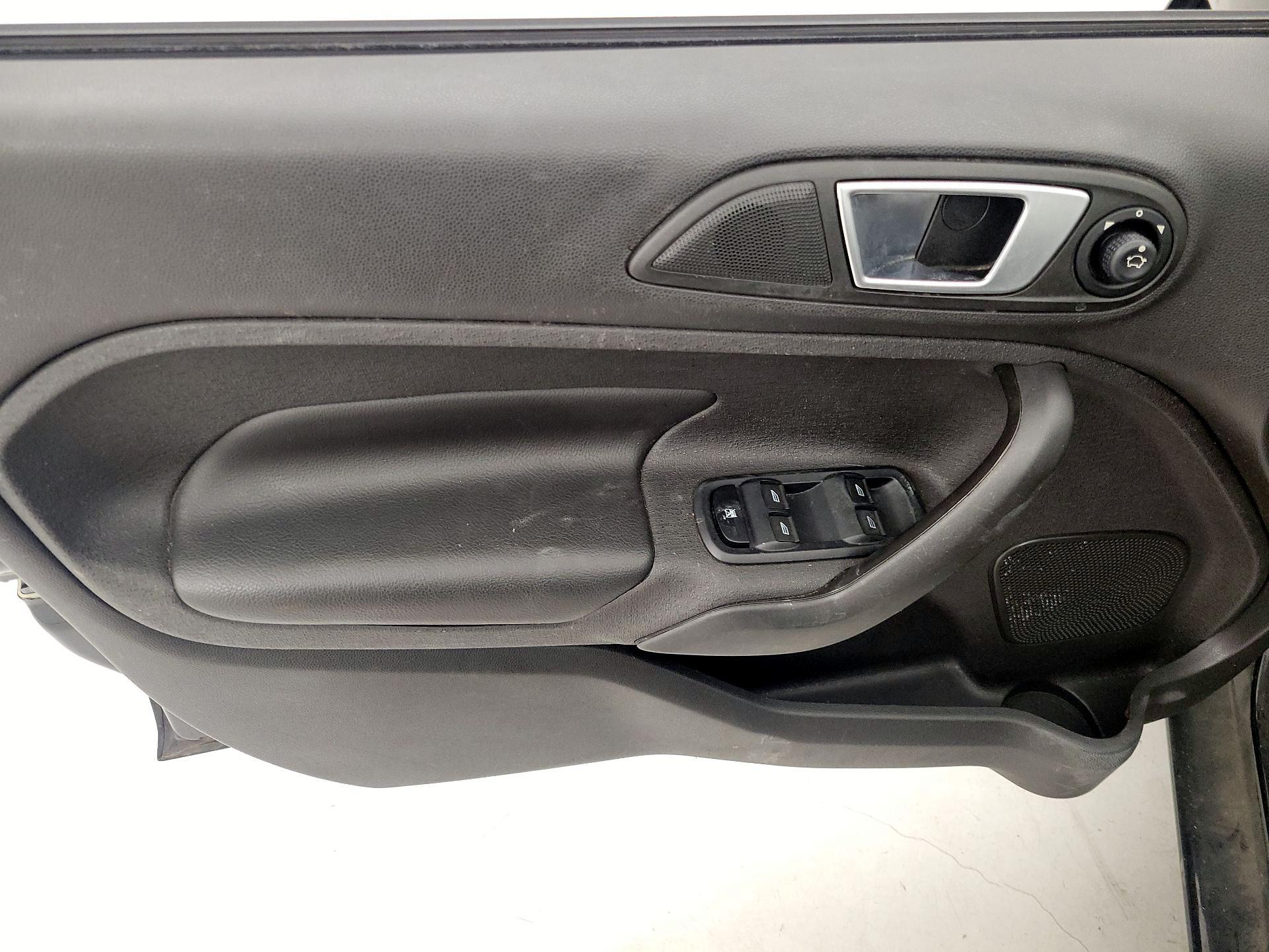 Thumbnail: 2018 Ford Fiesta - 12