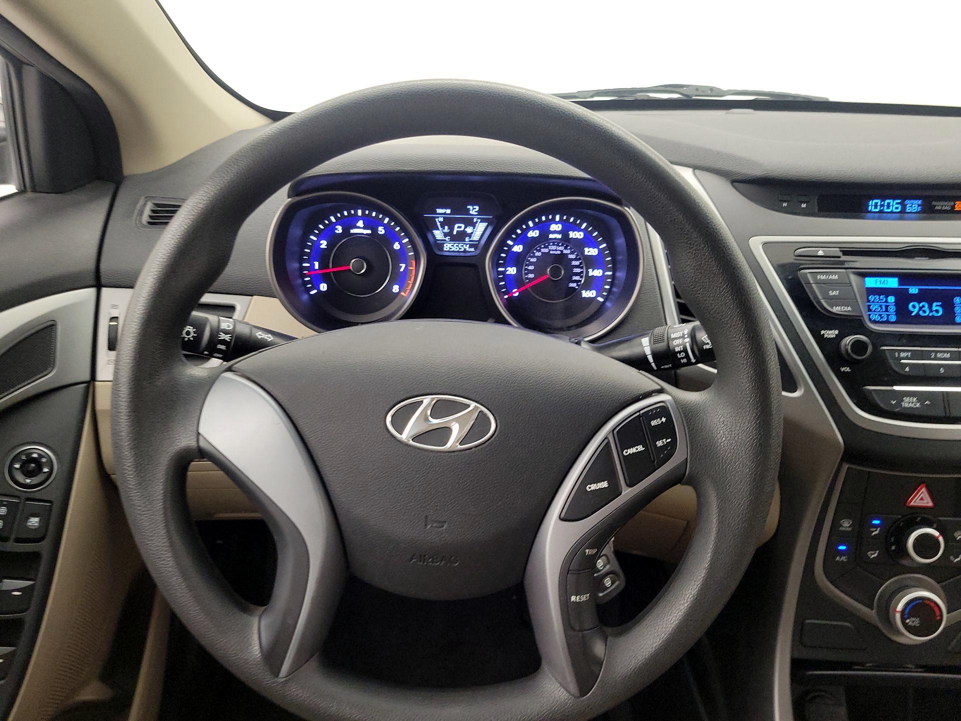 Thumbnail: 2016 Hyundai Elantra - 10