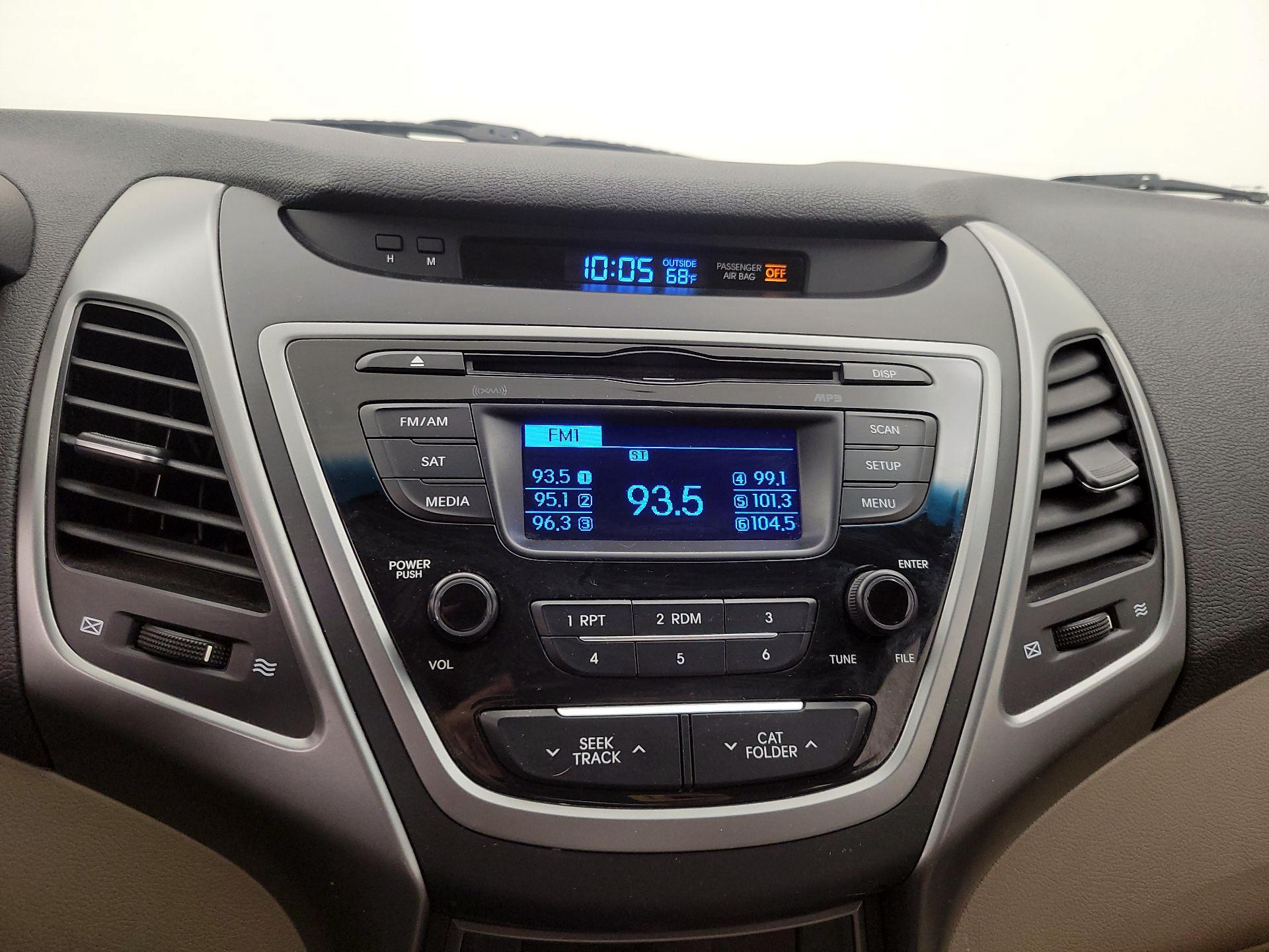 Thumbnail: 2016 Hyundai Elantra - 14