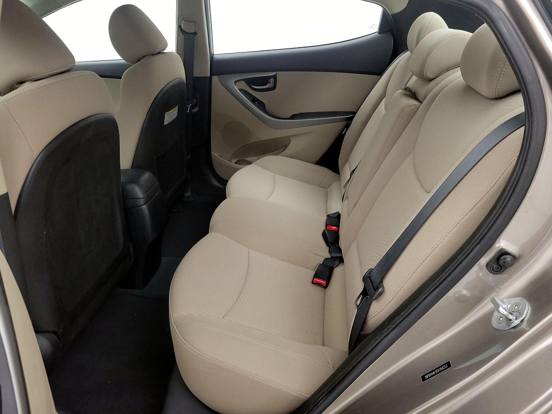 Thumbnail: 2016 Hyundai Elantra - 18