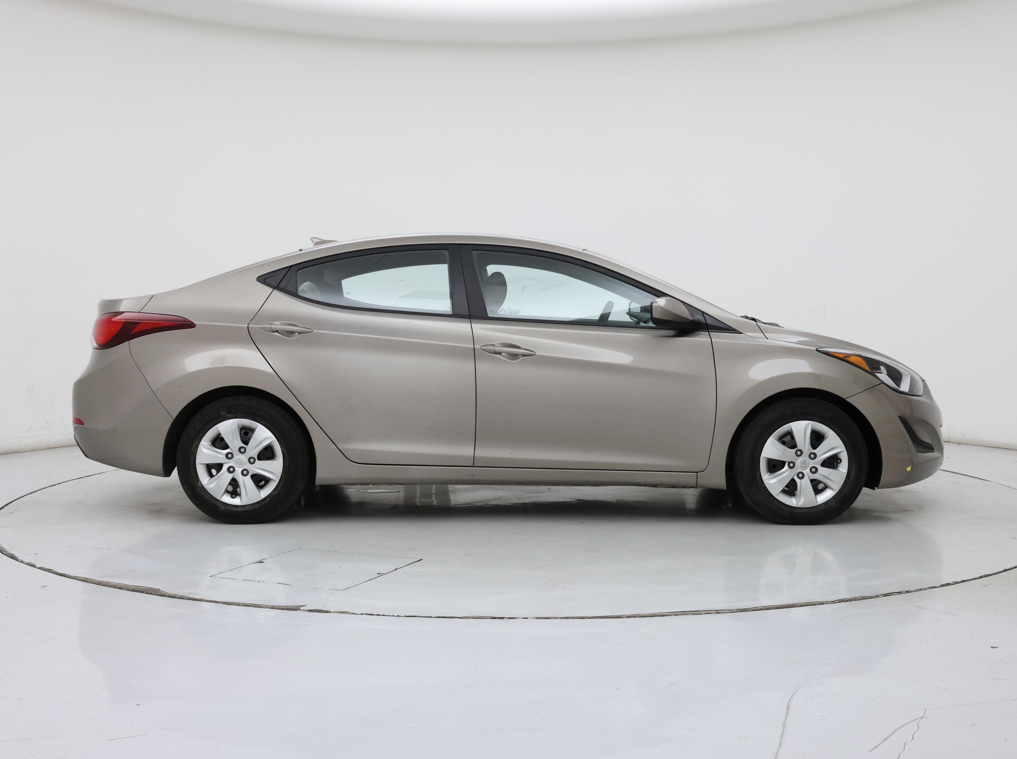 Thumbnail: 2016 Hyundai Elantra - 7