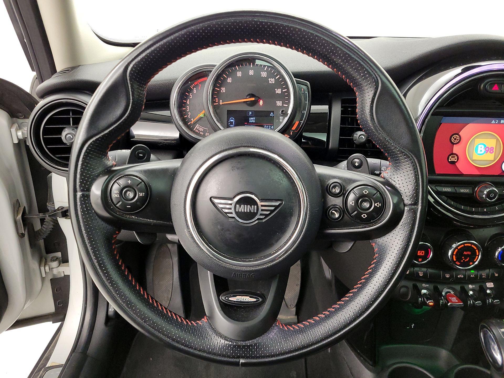 Thumbnail: 2019 MINI Cooper Hardtop - 10