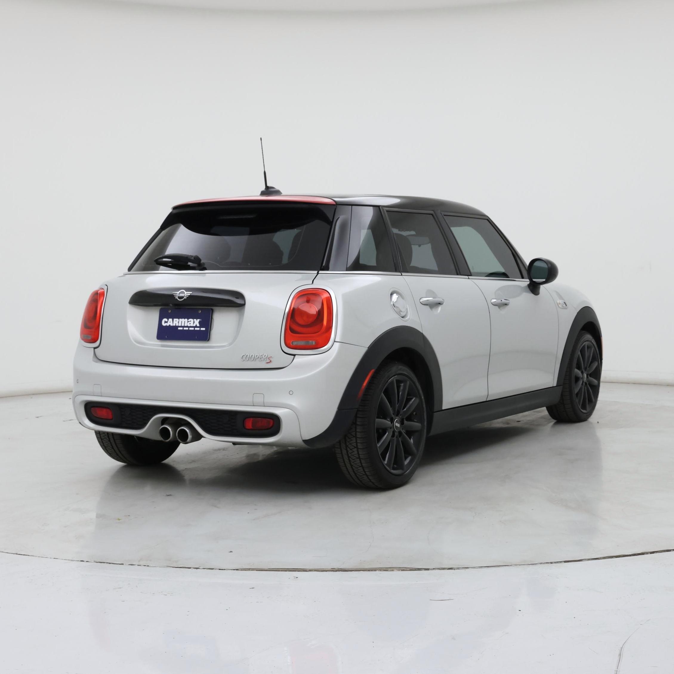 Thumbnail: 2019 MINI Cooper Hardtop - 8