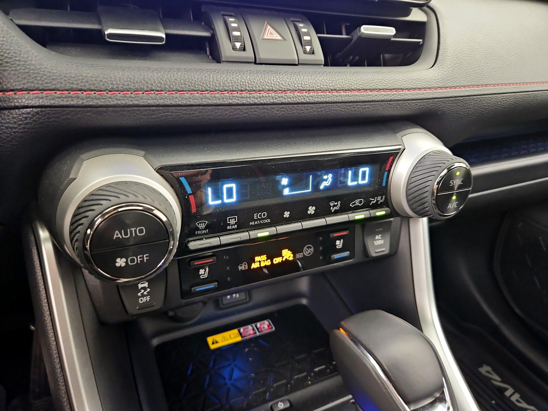 Thumbnail: 2024 Toyota RAV4 - 16