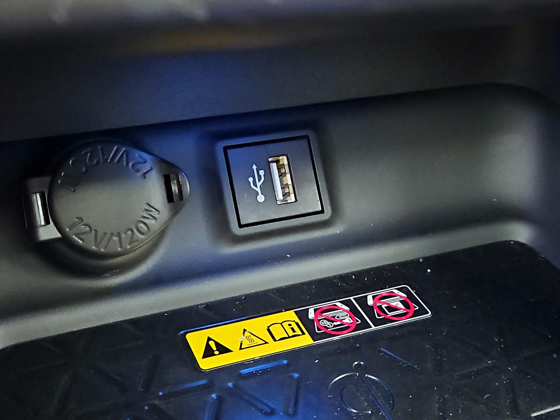 Thumbnail: 2024 Toyota RAV4 - 18