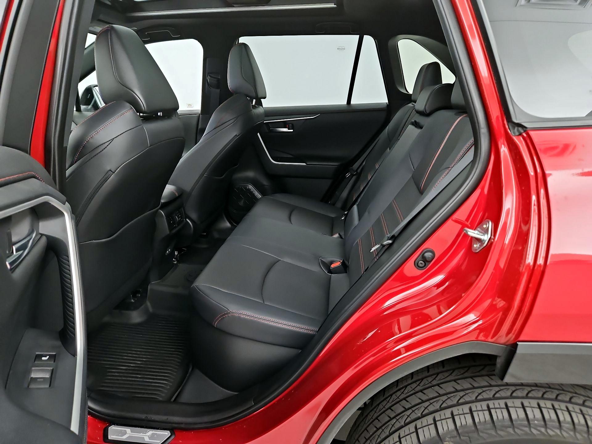 Thumbnail: 2024 Toyota RAV4 - 20