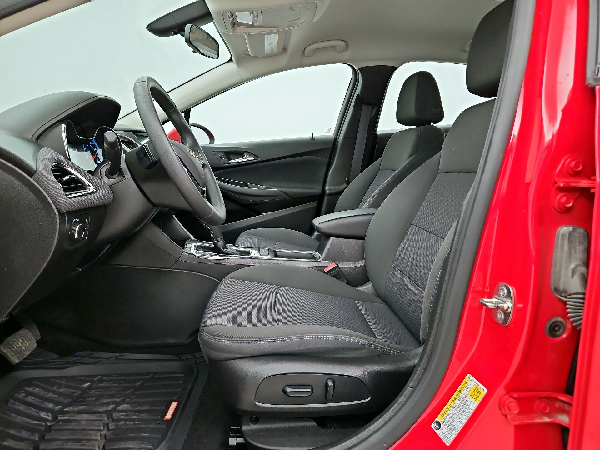 Thumbnail: 2017 Chevrolet Cruze - 11