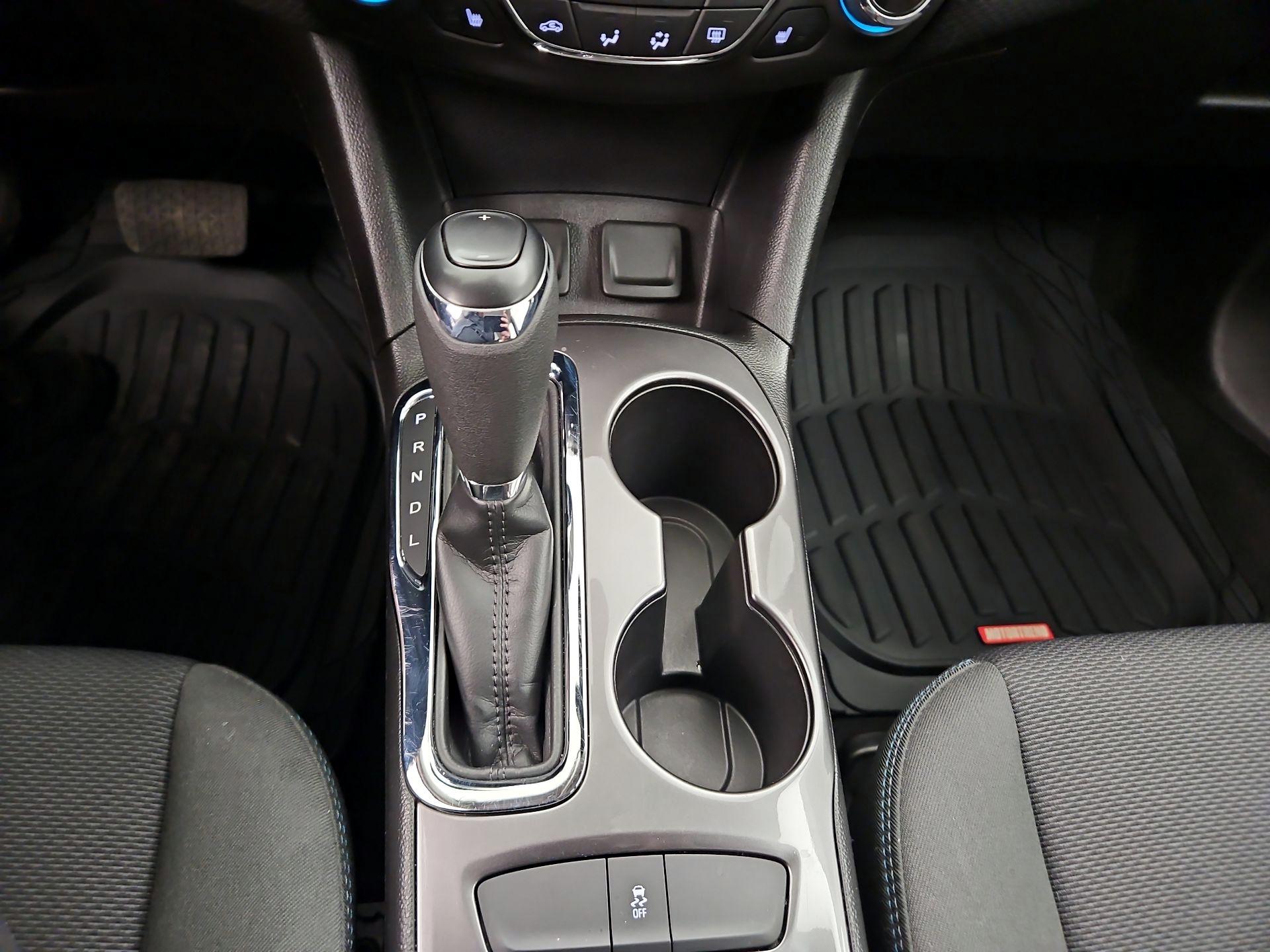 Thumbnail: 2017 Chevrolet Cruze - 17