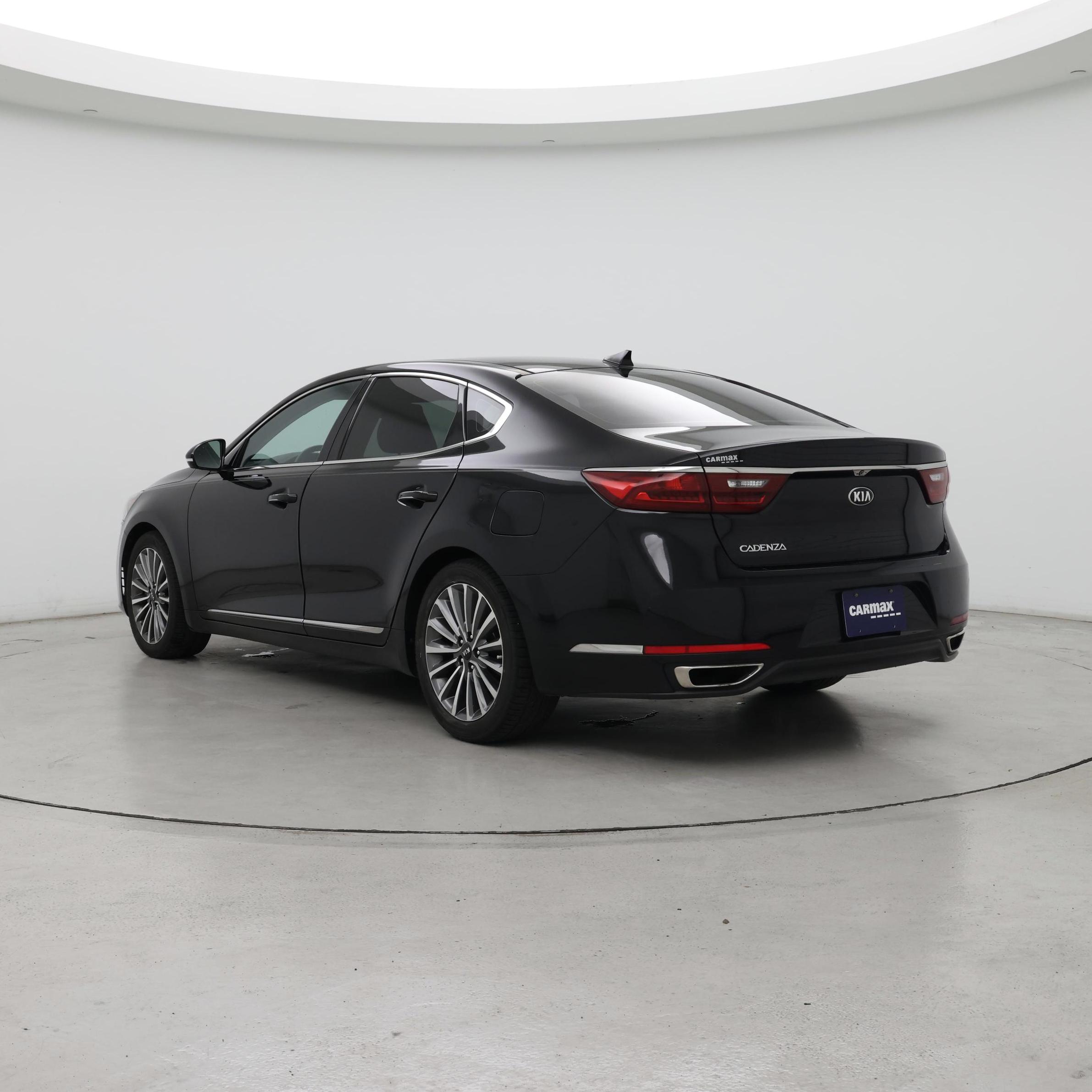 Thumbnail: 2017 Kia Cadenza - 2