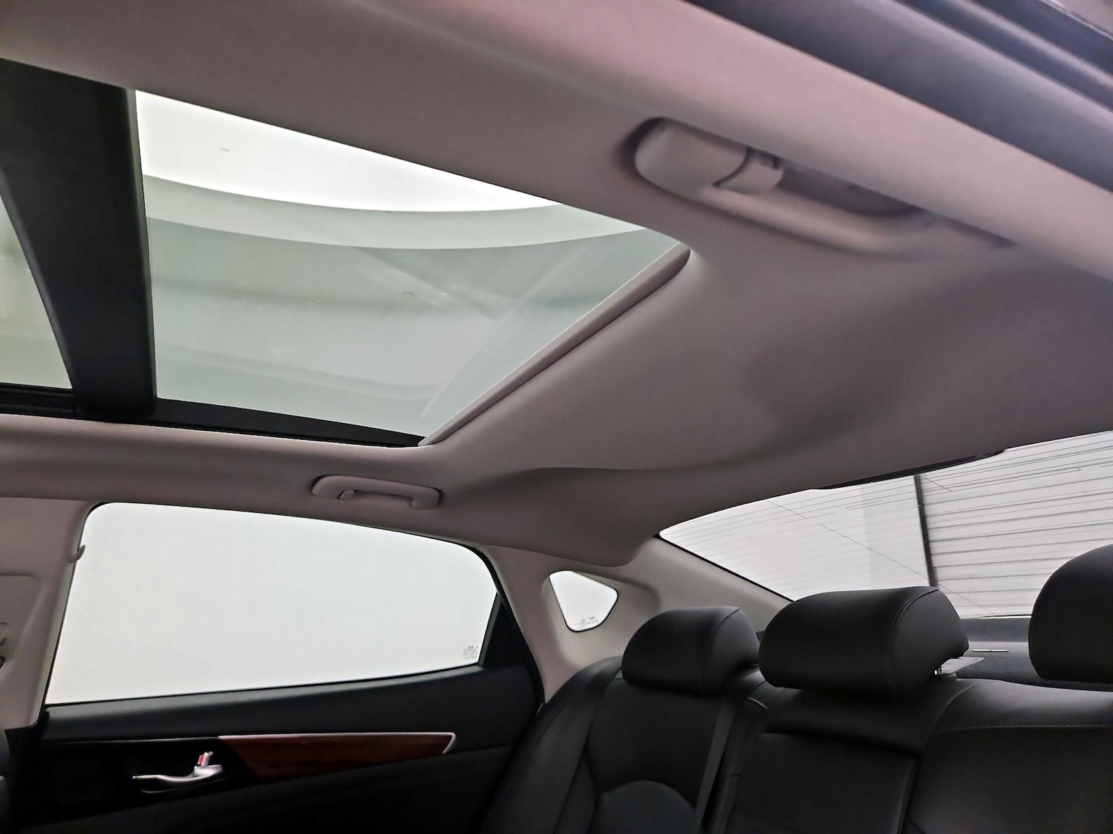 2017 Kia Cadenza Premium - Photo 25
