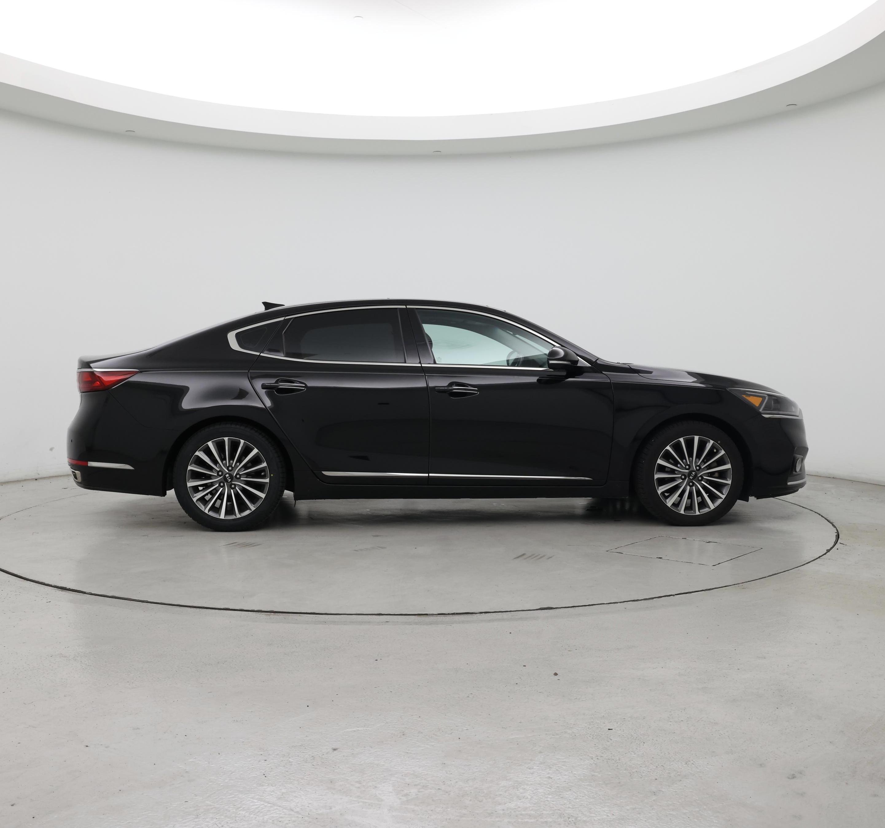Thumbnail: 2017 Kia Cadenza - 7