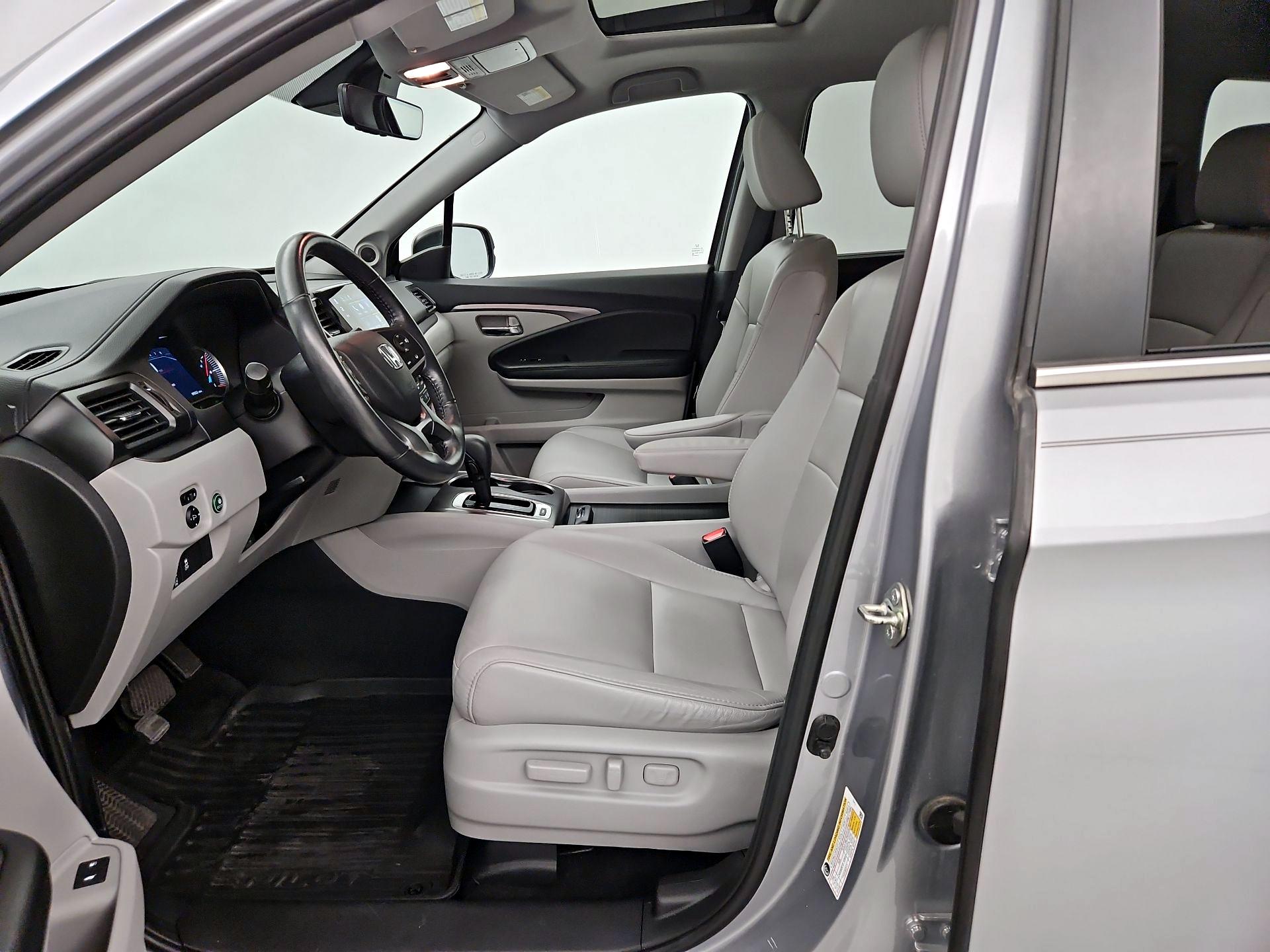 Thumbnail: 2020 Honda Pilot - 11