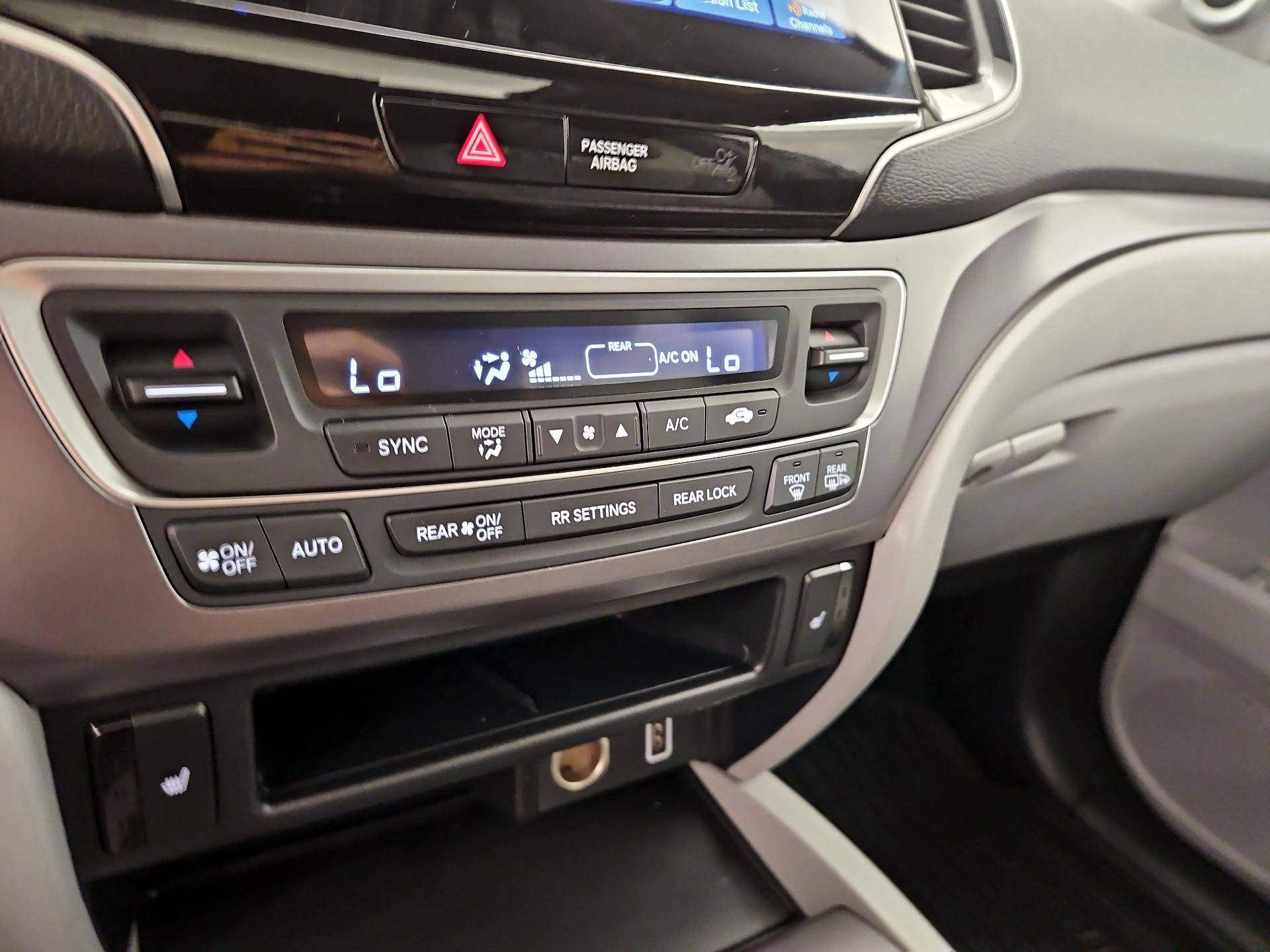 Thumbnail: 2020 Honda Pilot - 16