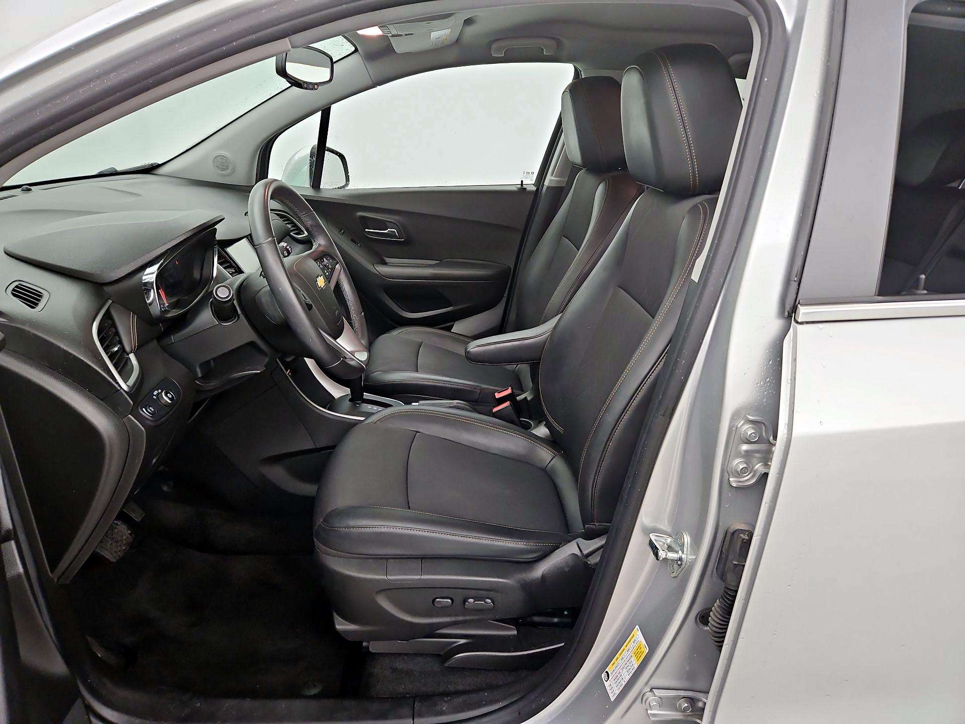 Thumbnail: 2017 Chevrolet Trax - 11