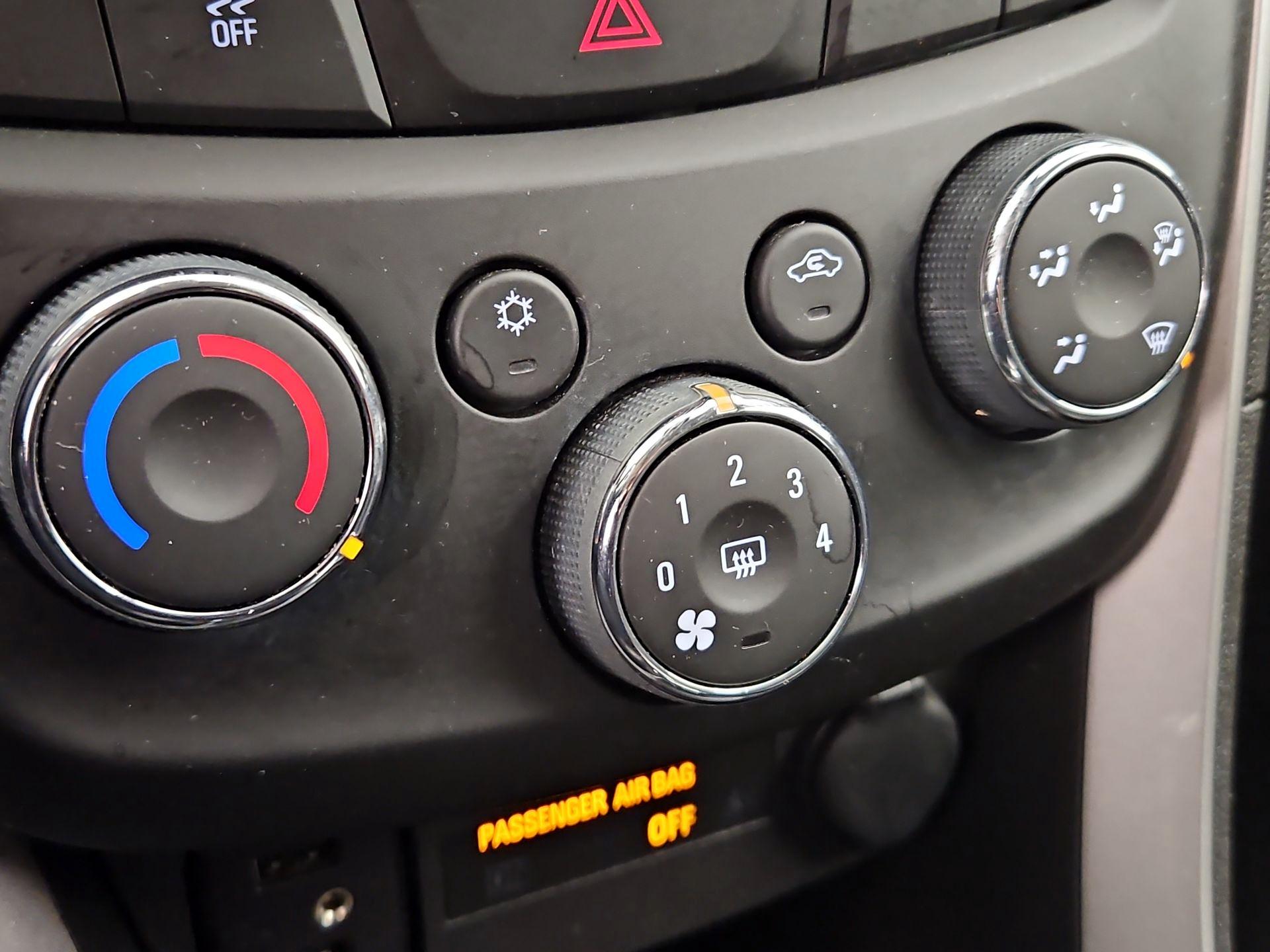 Thumbnail: 2017 Chevrolet Trax - 16