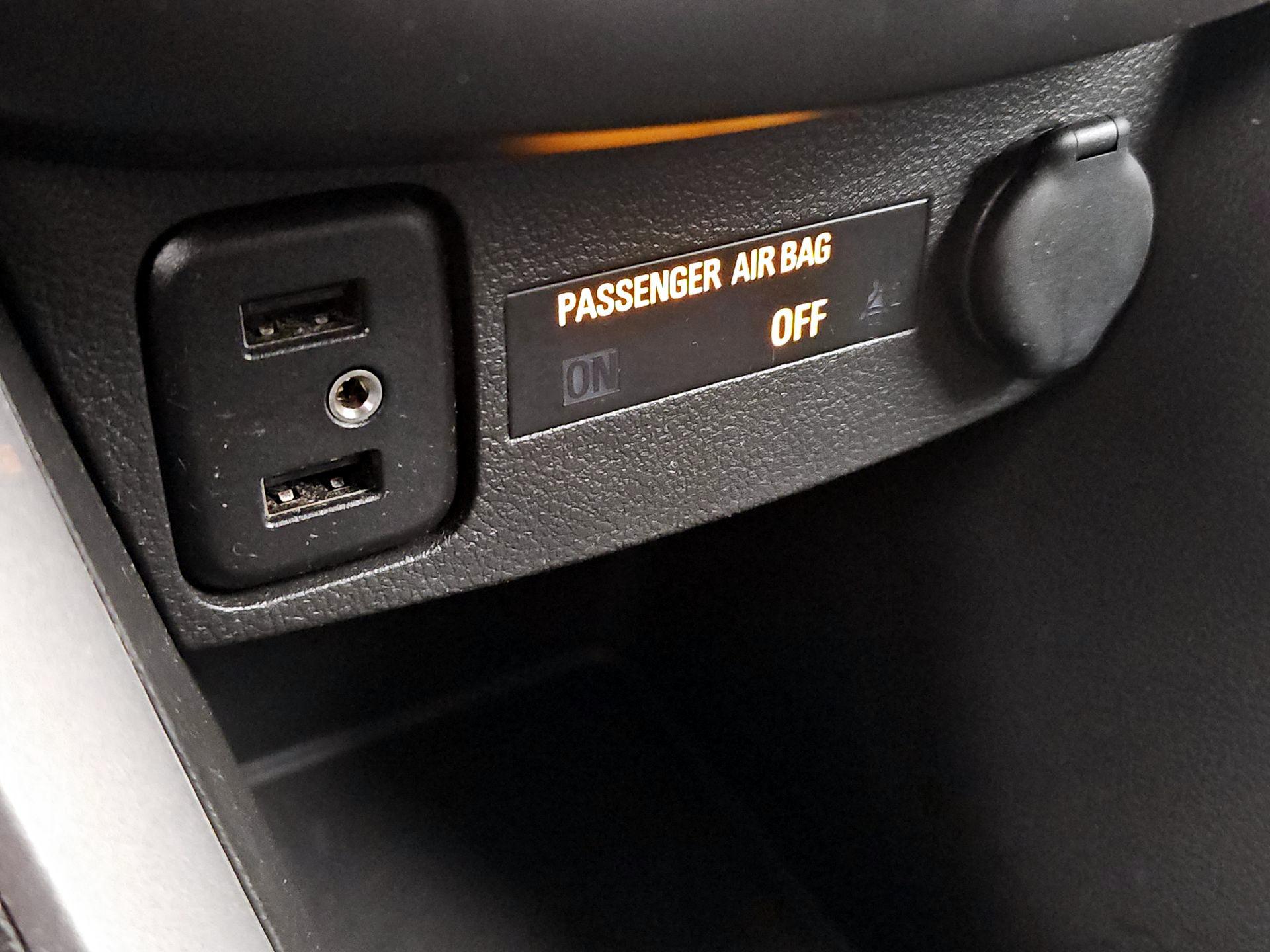 Thumbnail: 2017 Chevrolet Trax - 18