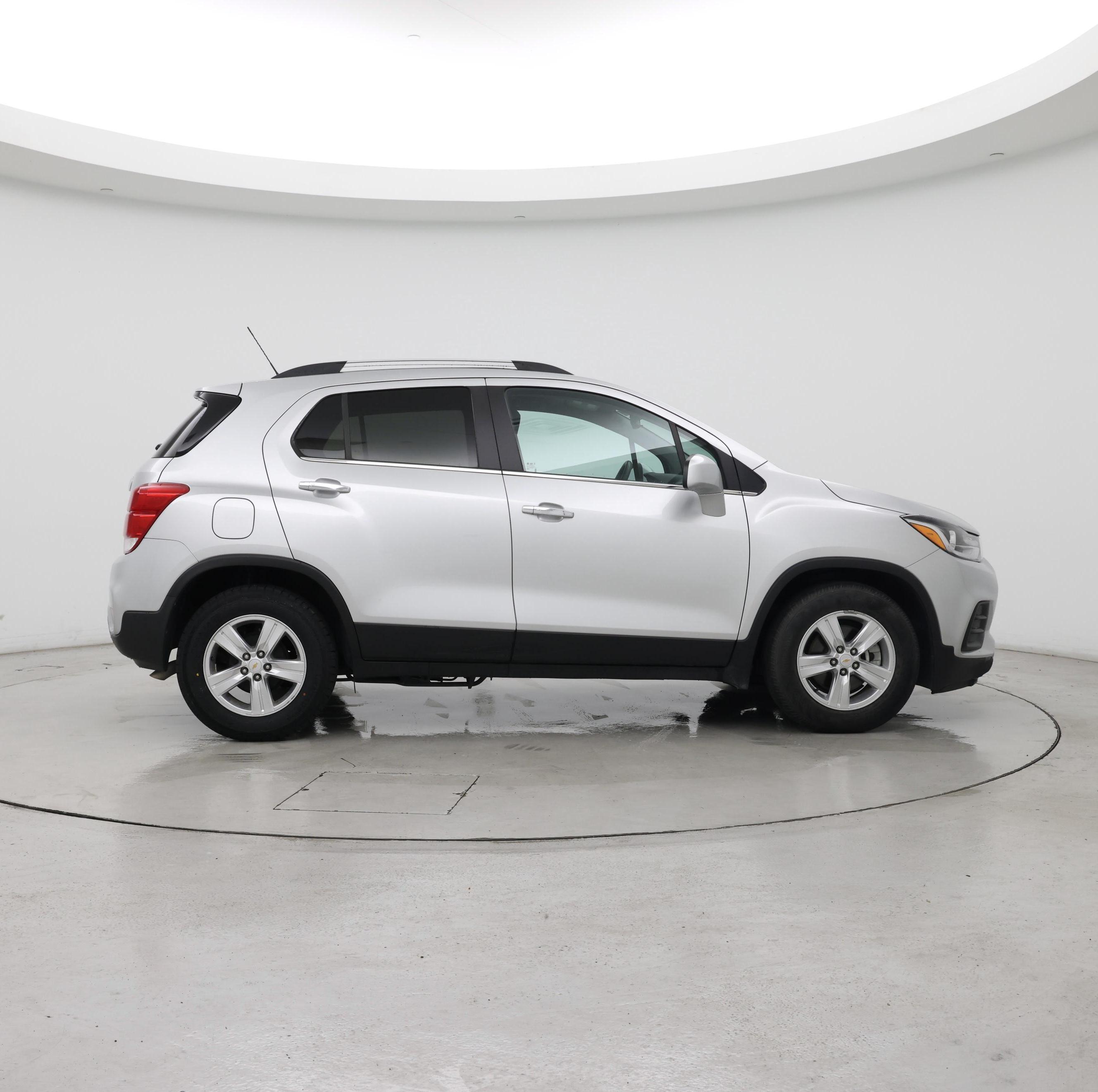 Thumbnail: 2017 Chevrolet Trax - 7