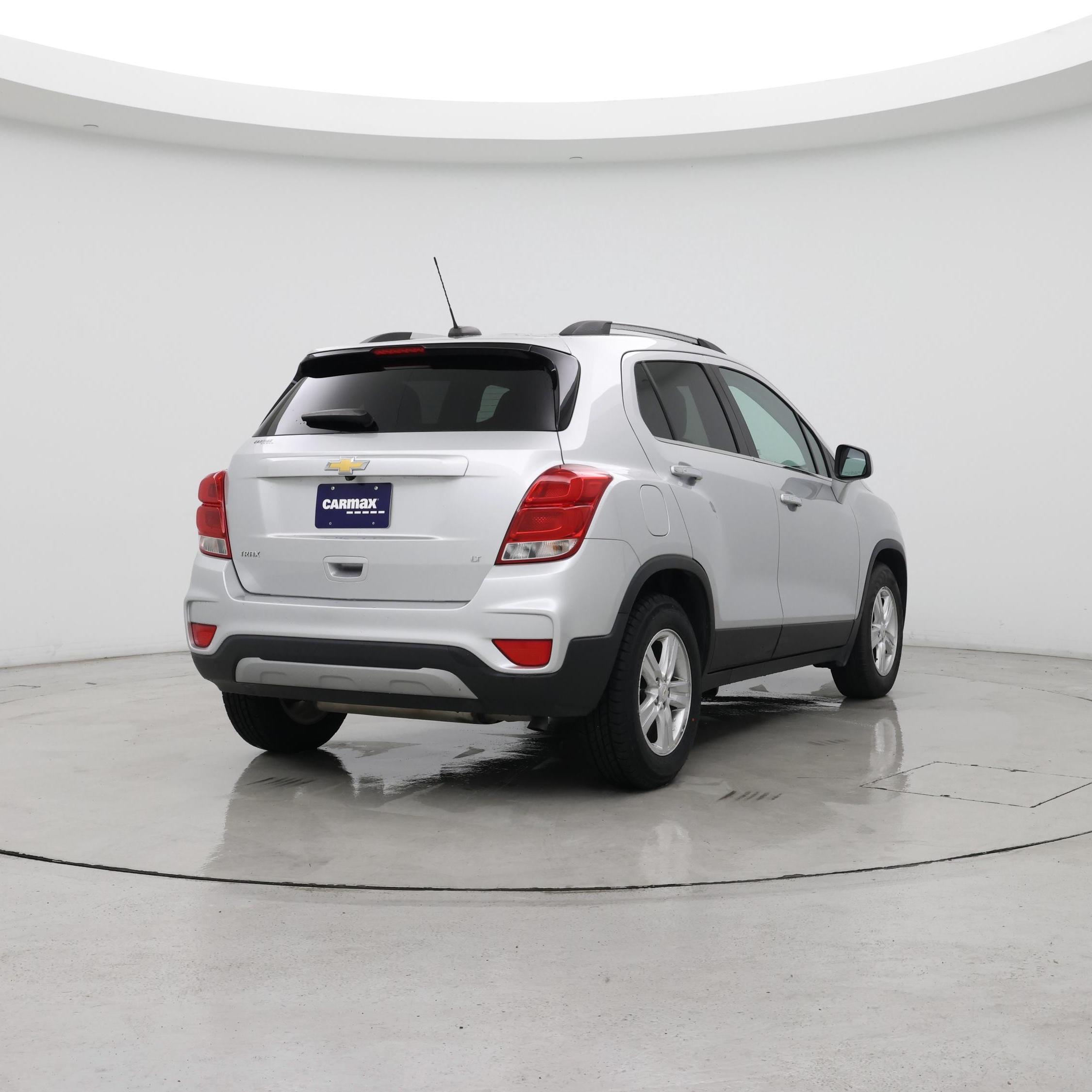 Thumbnail: 2017 Chevrolet Trax - 8