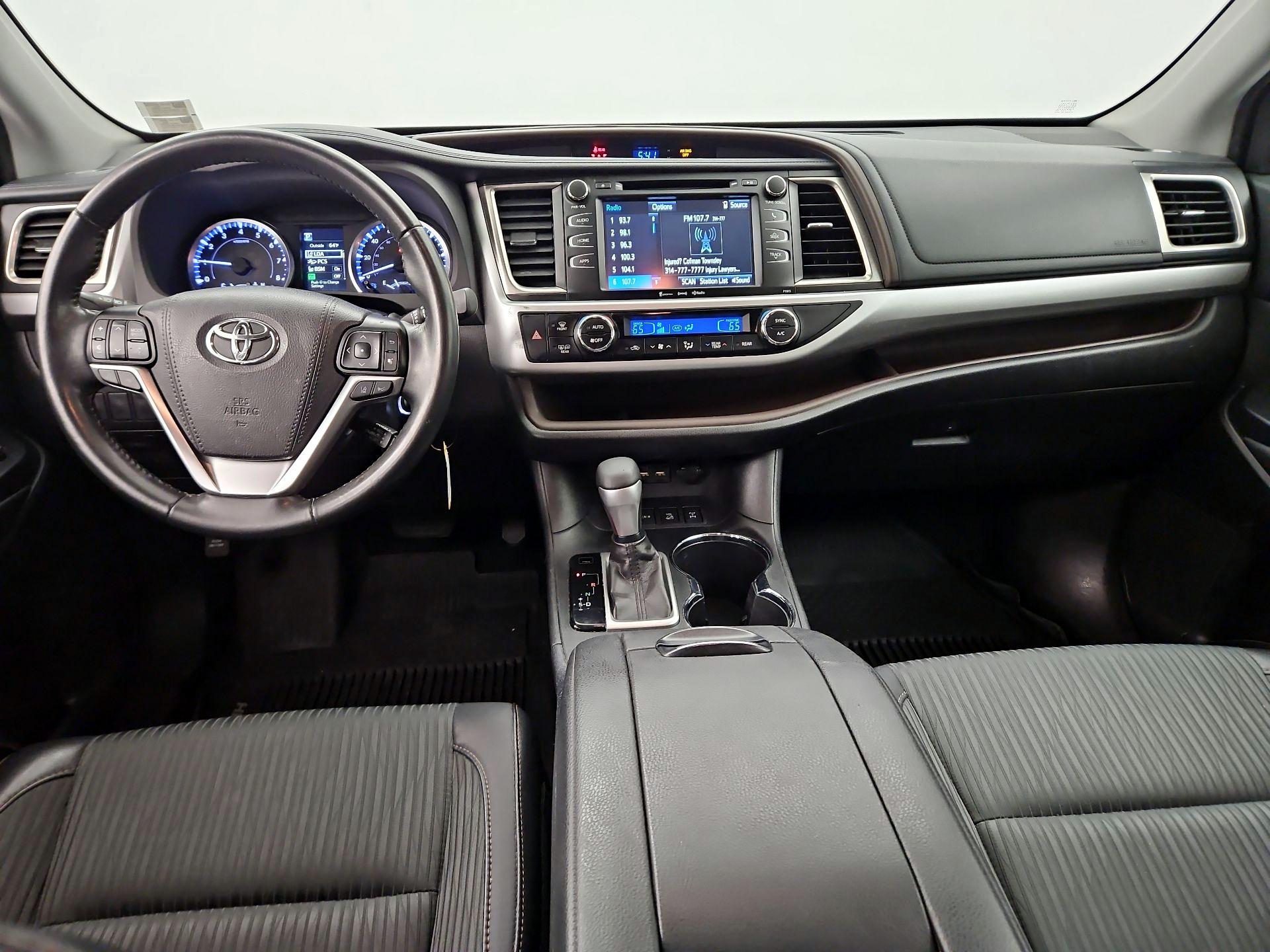 Thumbnail: 2019 Toyota Highlander - 9
