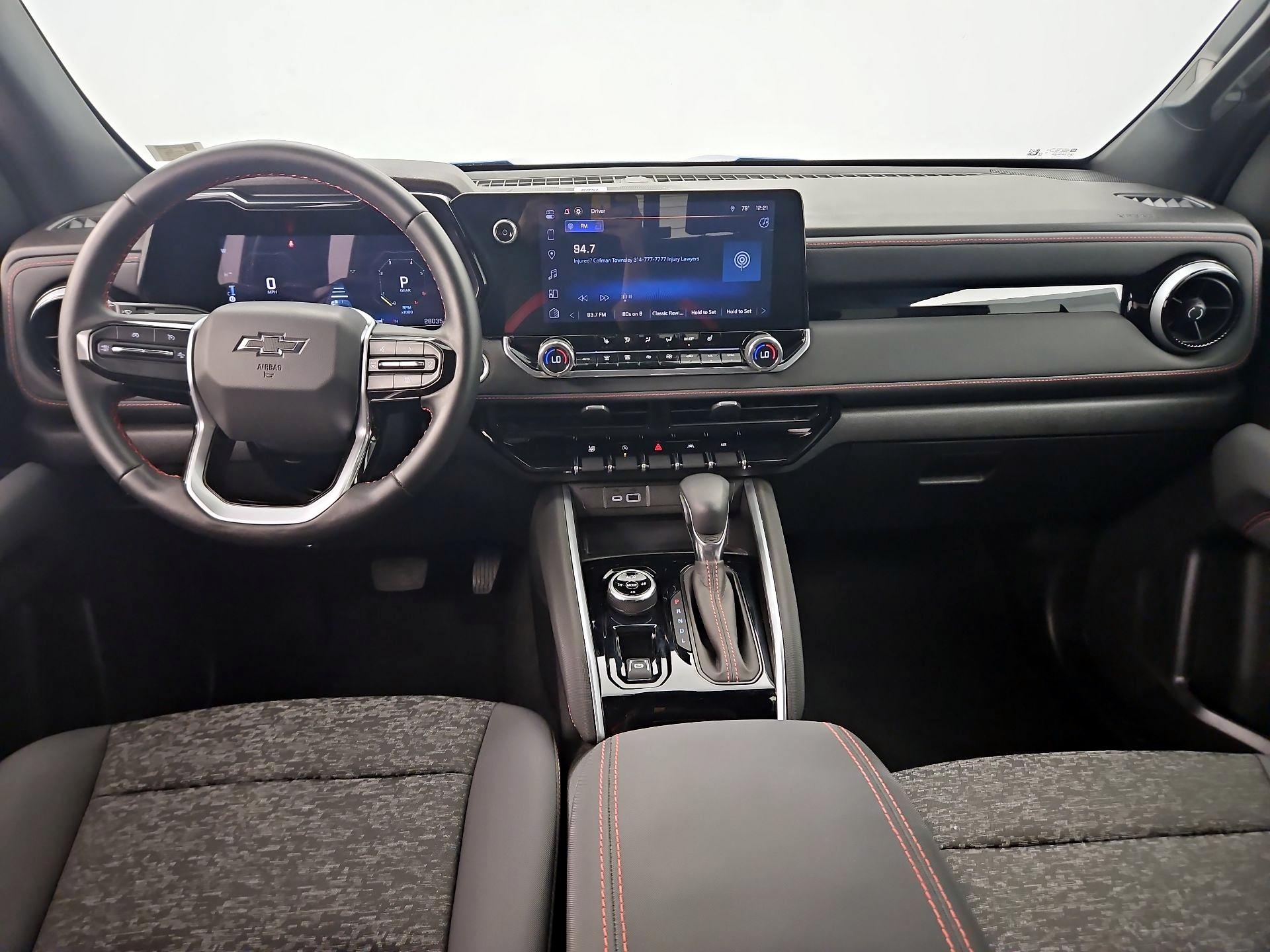 Thumbnail: 2024 Chevrolet Colorado - 9